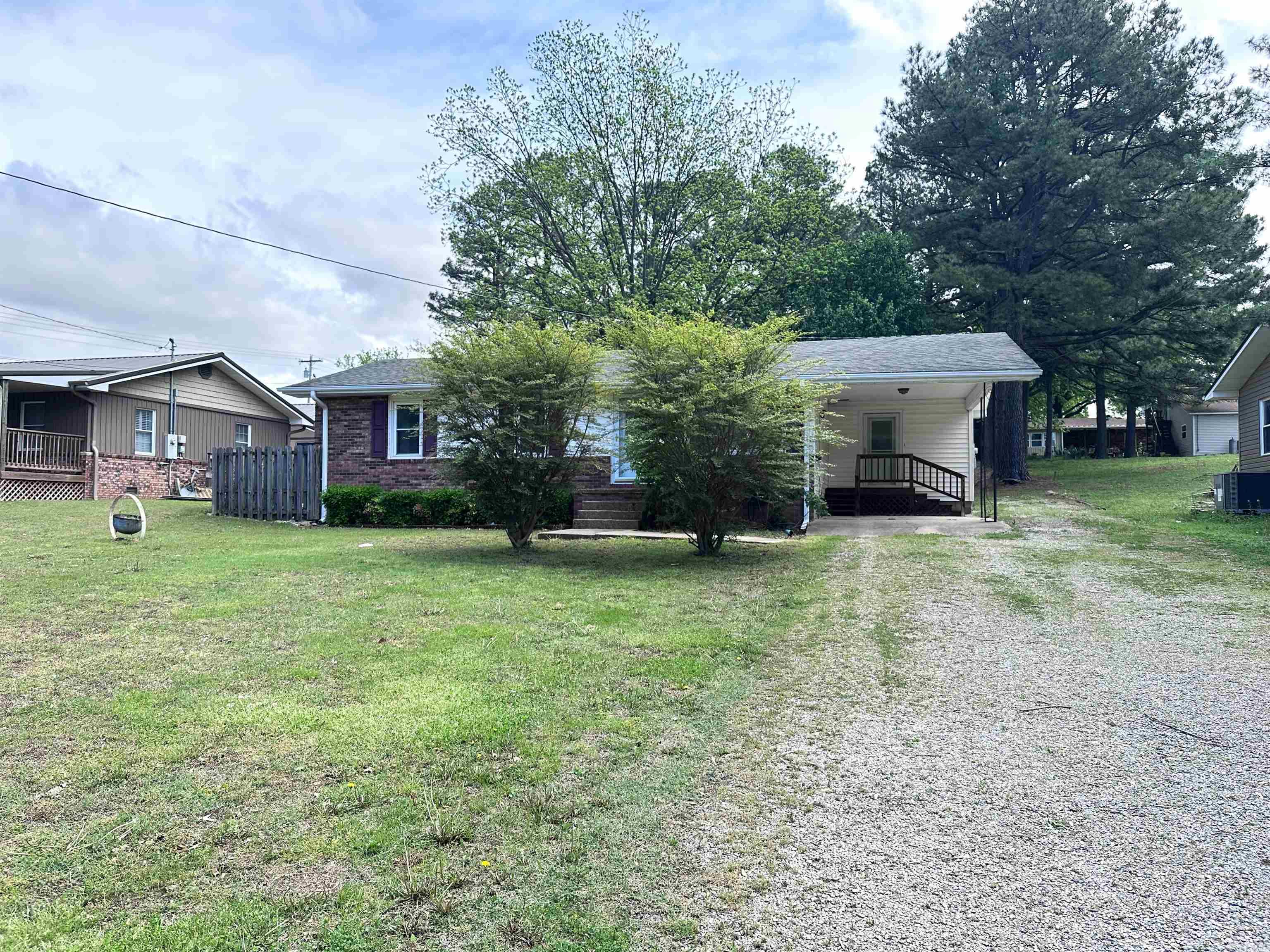 865 N 2nd  Piggott, AR