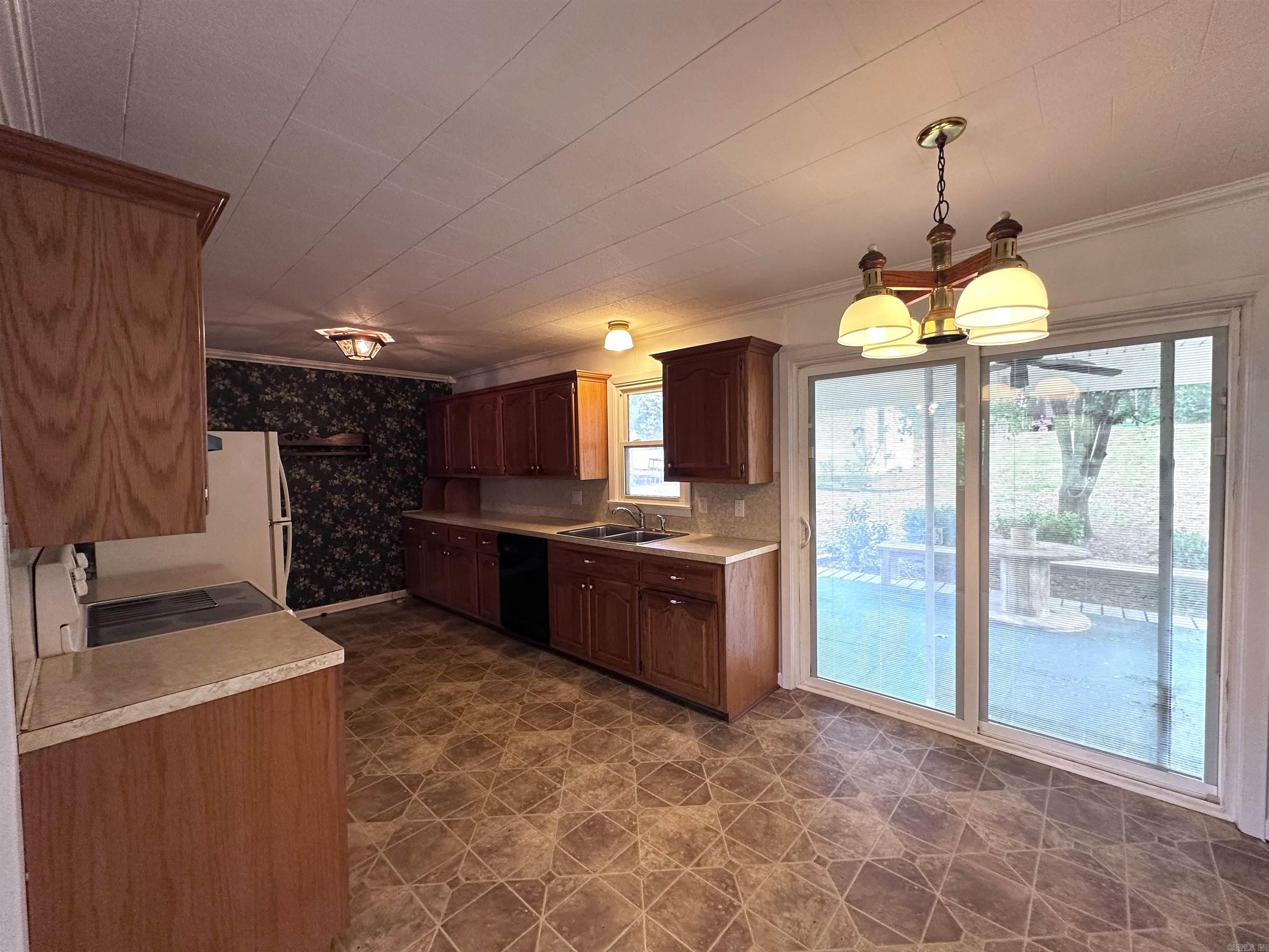 865 N 2nd  Piggott, AR