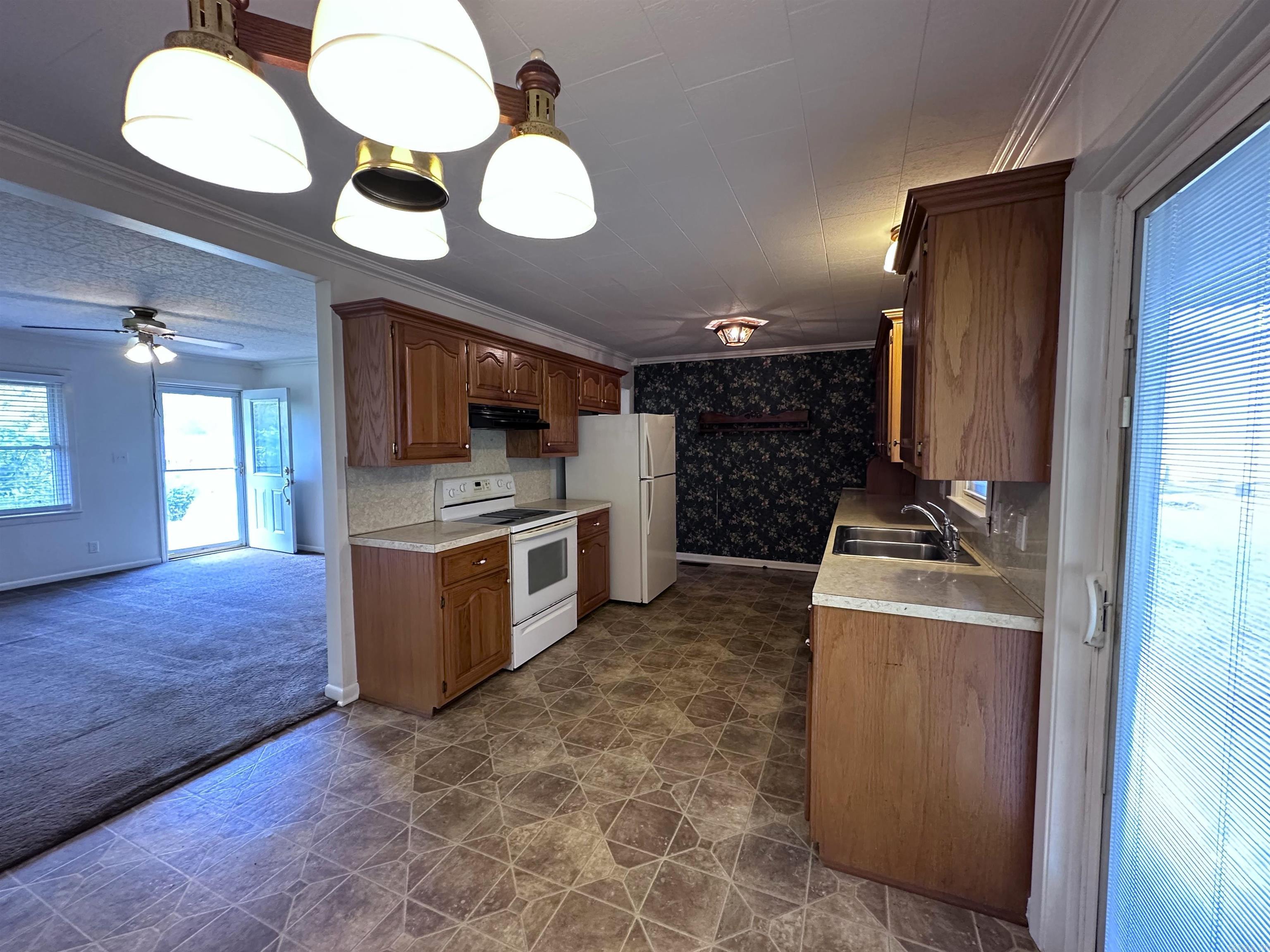 865 N 2nd  Piggott, AR