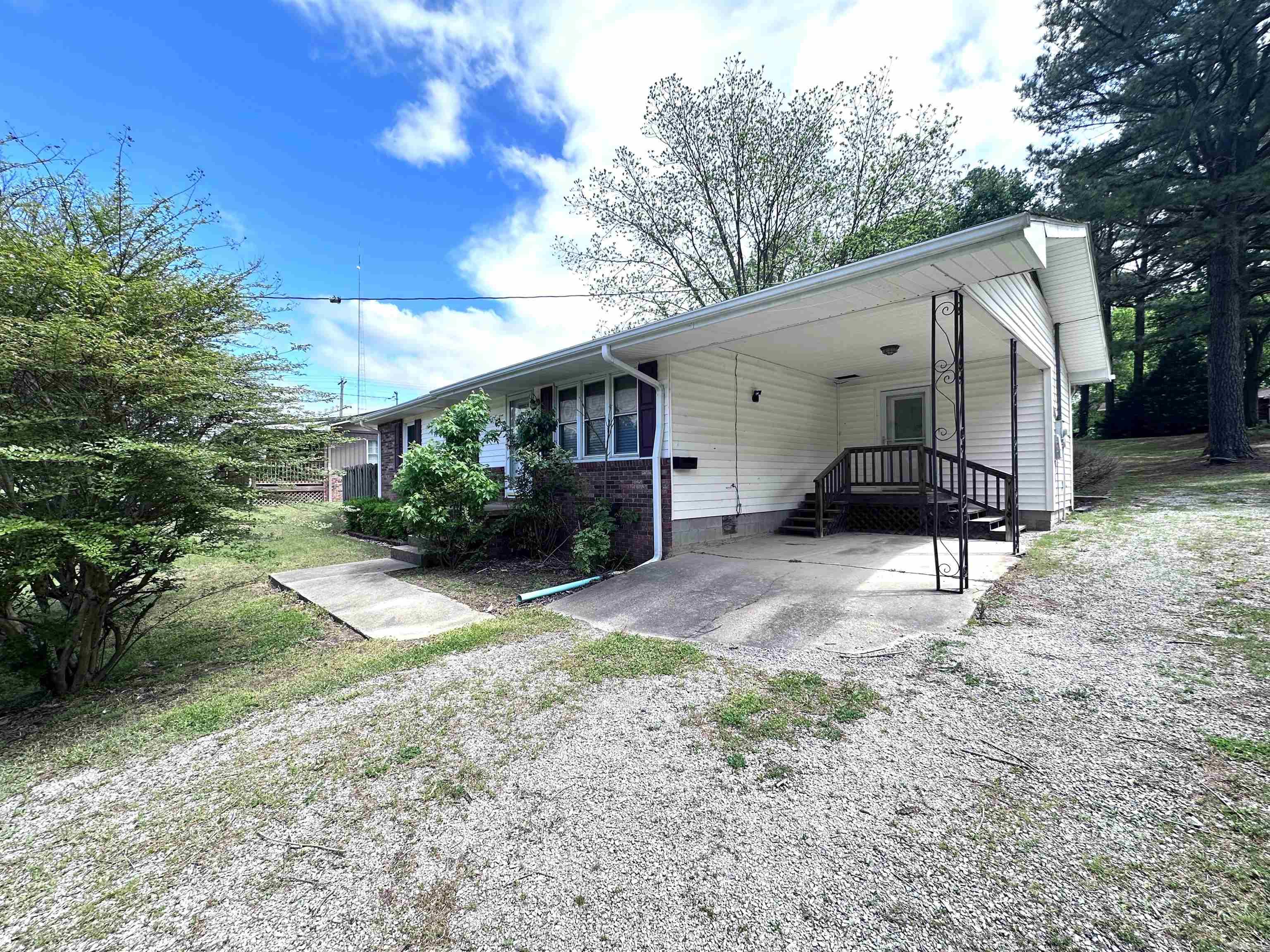 865 N 2nd  Piggott, AR
