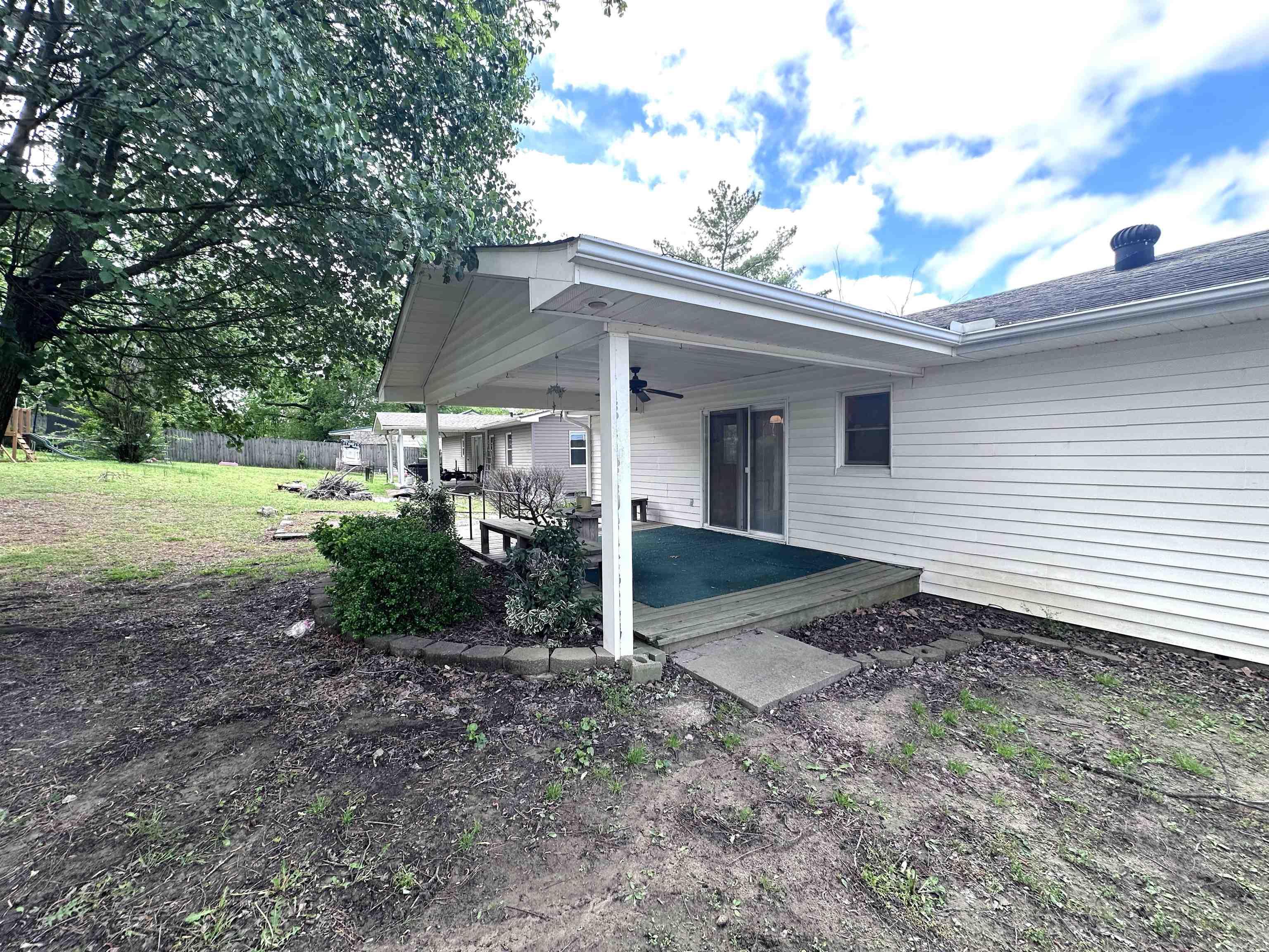 865 N 2nd  Piggott, AR