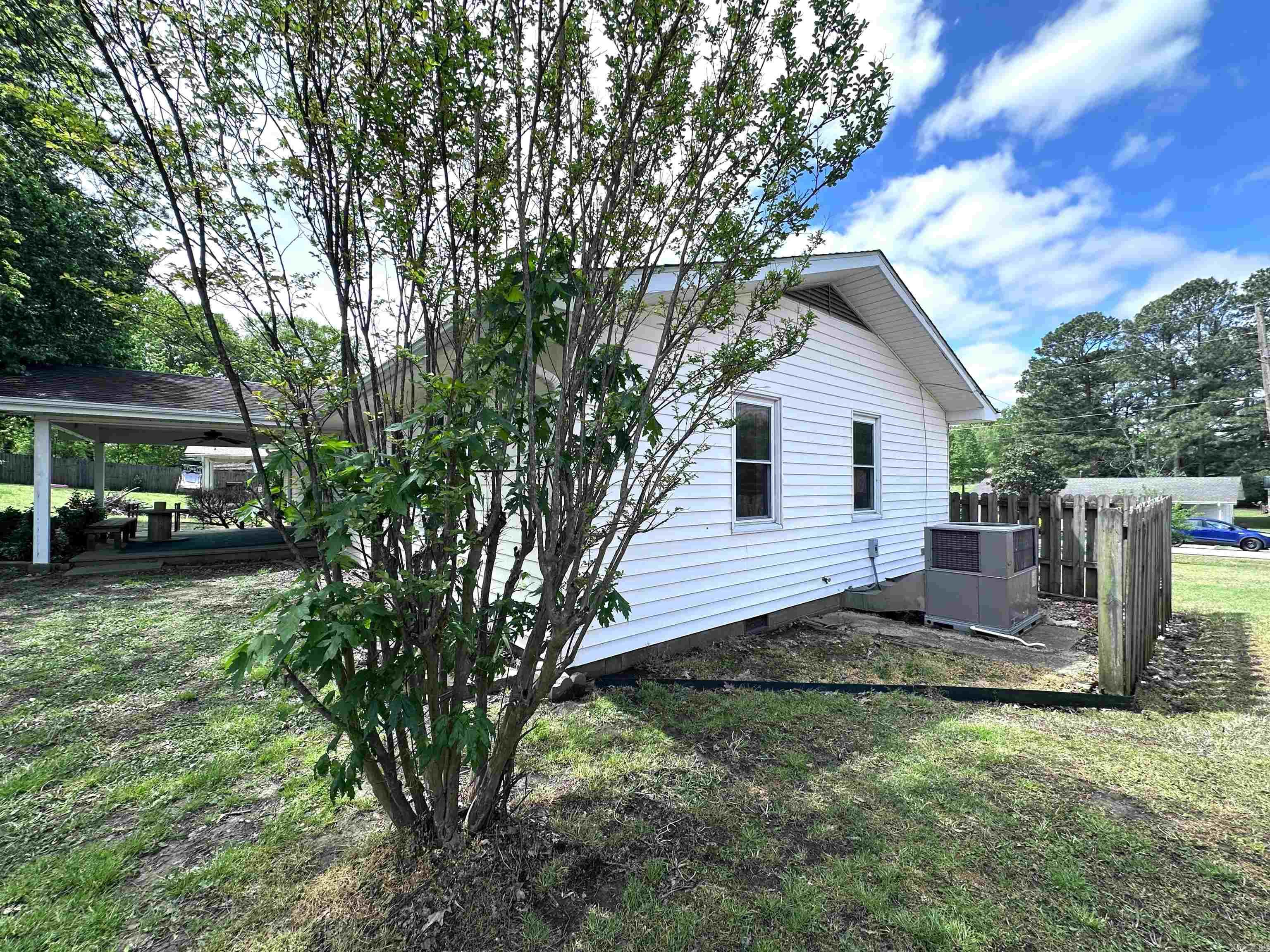 865 N 2nd  Piggott, AR