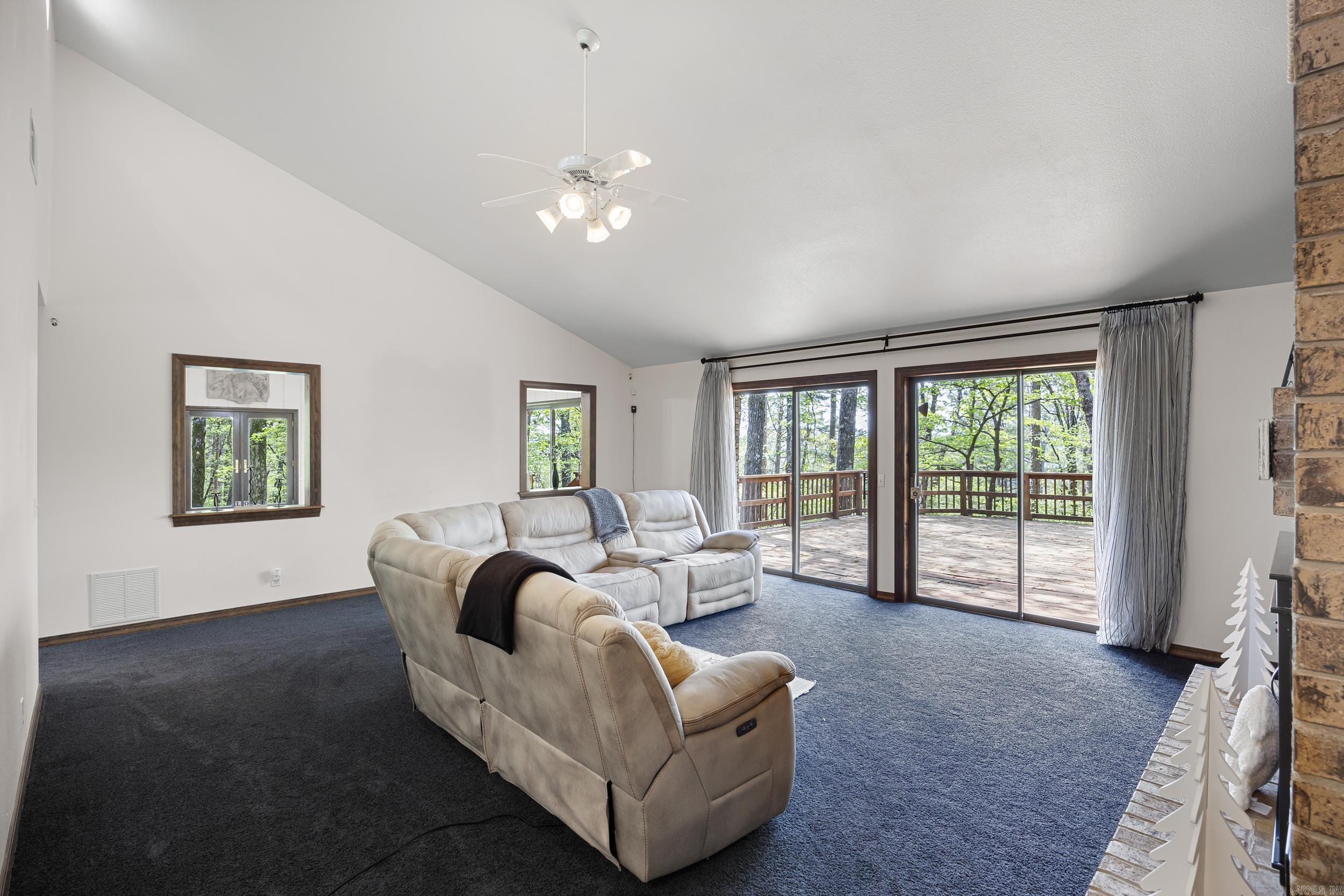 907 Smoke Tree  Dover, AR