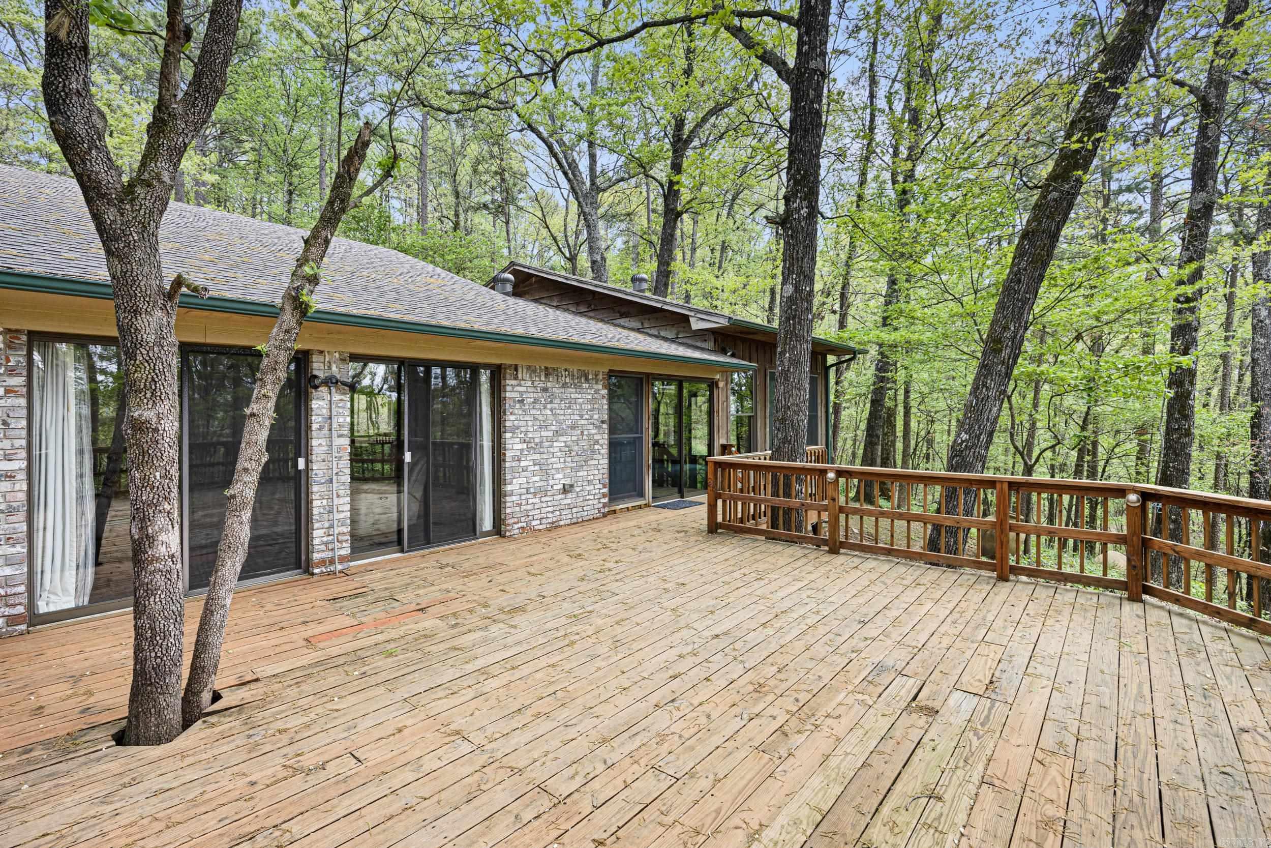 907 Smoke Tree  Dover, AR