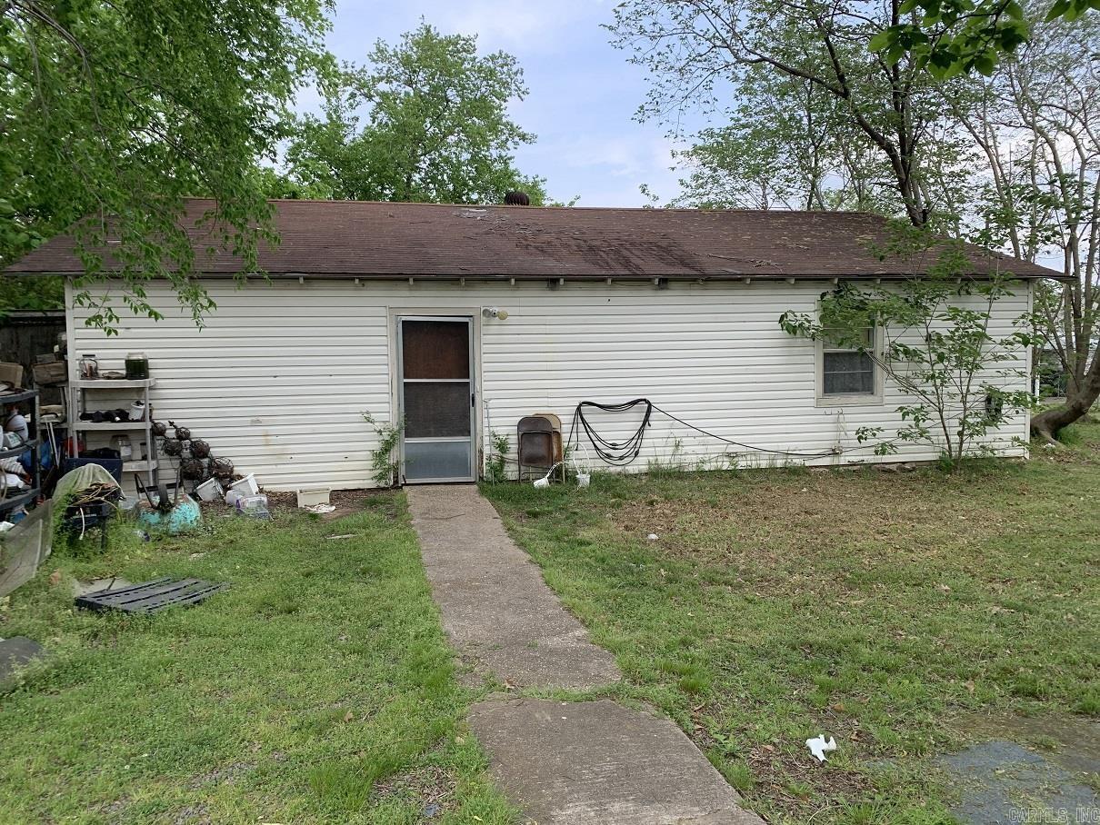 1315 E 16th  Russellville, AR