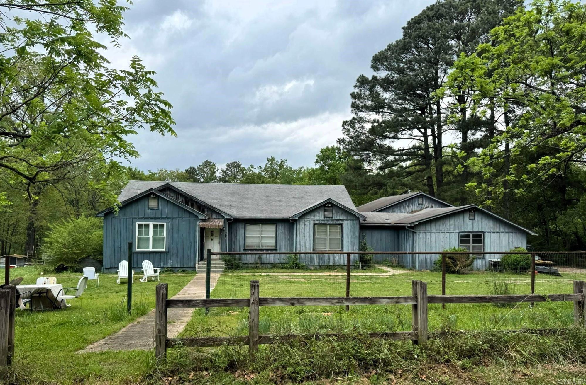 158 Polk Road 8  Wickes, AR