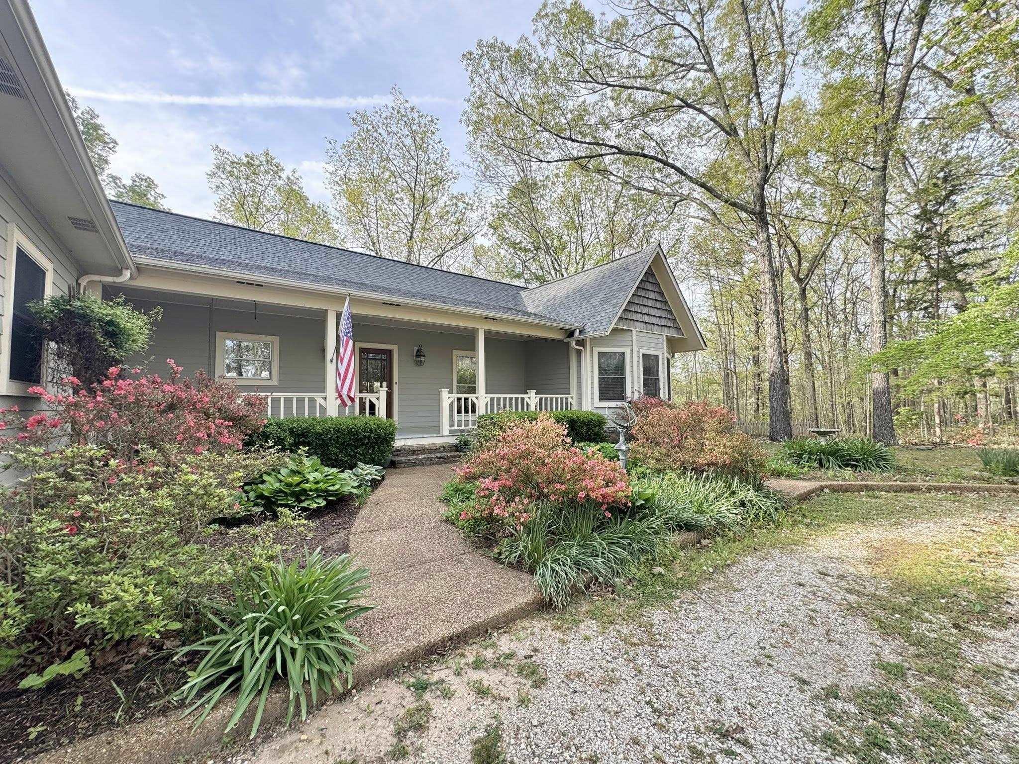 855 N Ridgeview Drive Mountain View, AR 72560