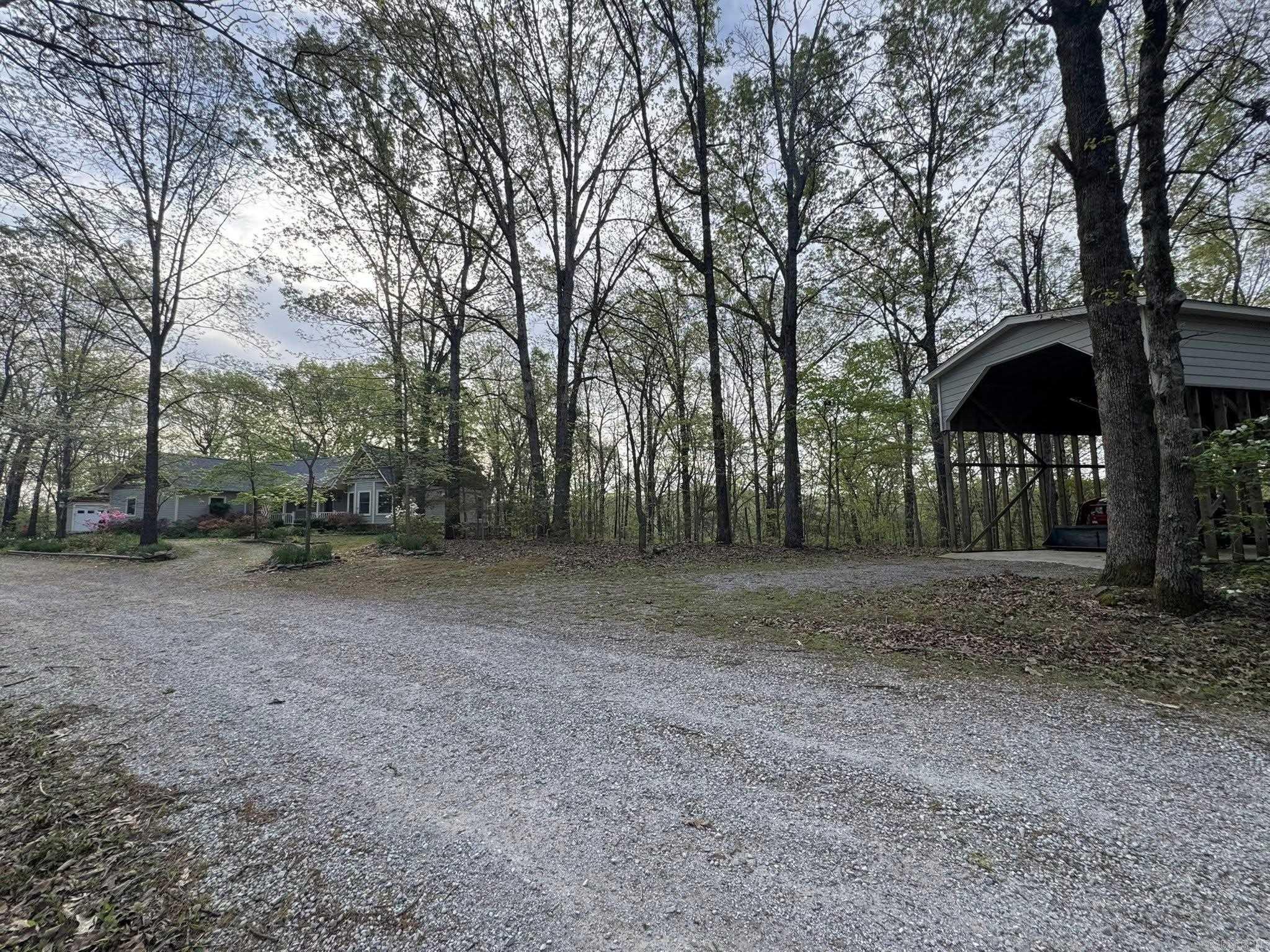 855 N Ridgeview Drive Mountain View, AR 72560