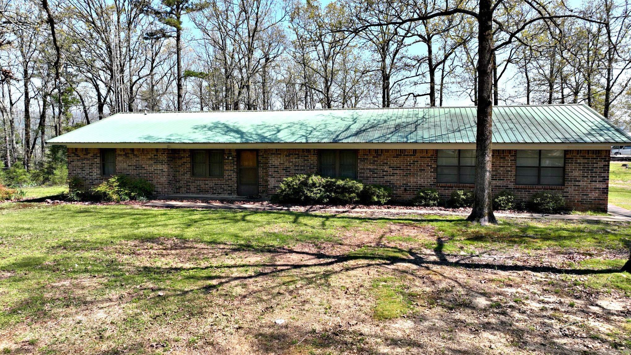 120 Paw Lane  Mena, AR