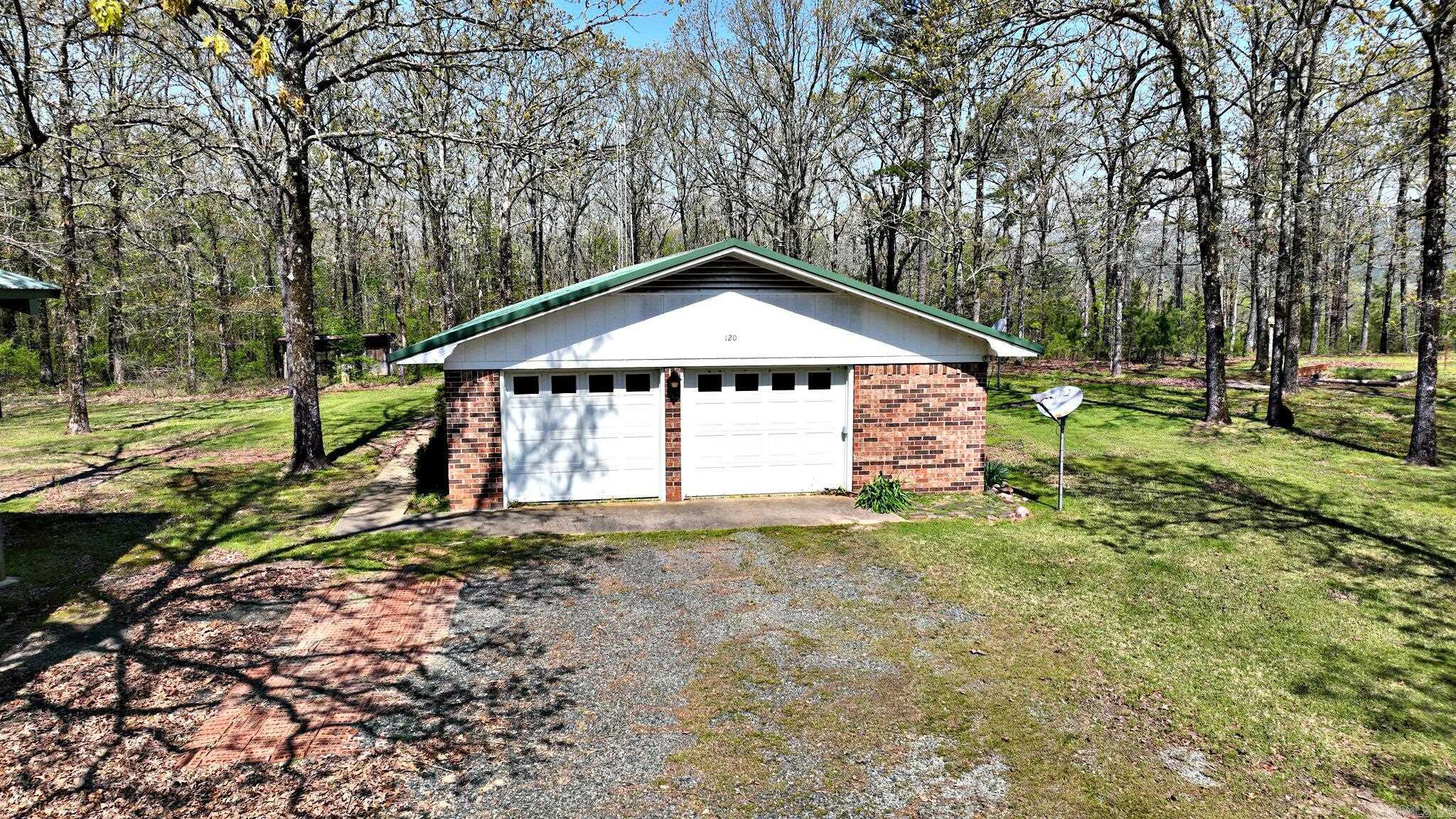 120 Paw Lane  Mena, AR