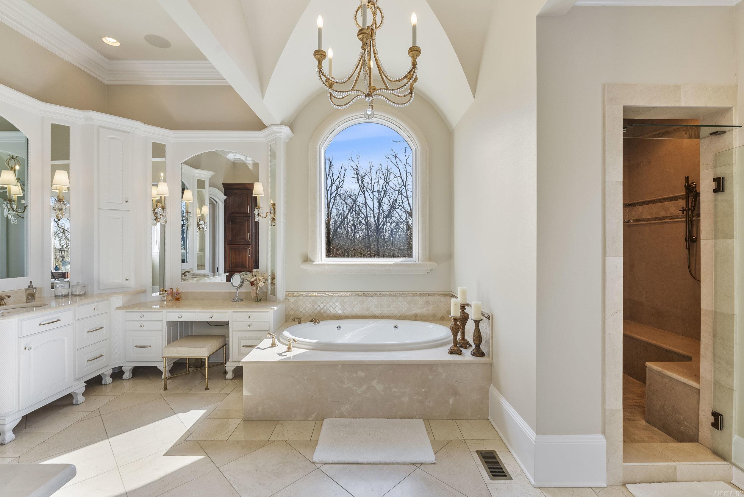 11 Skyland Dr  Conway, AR