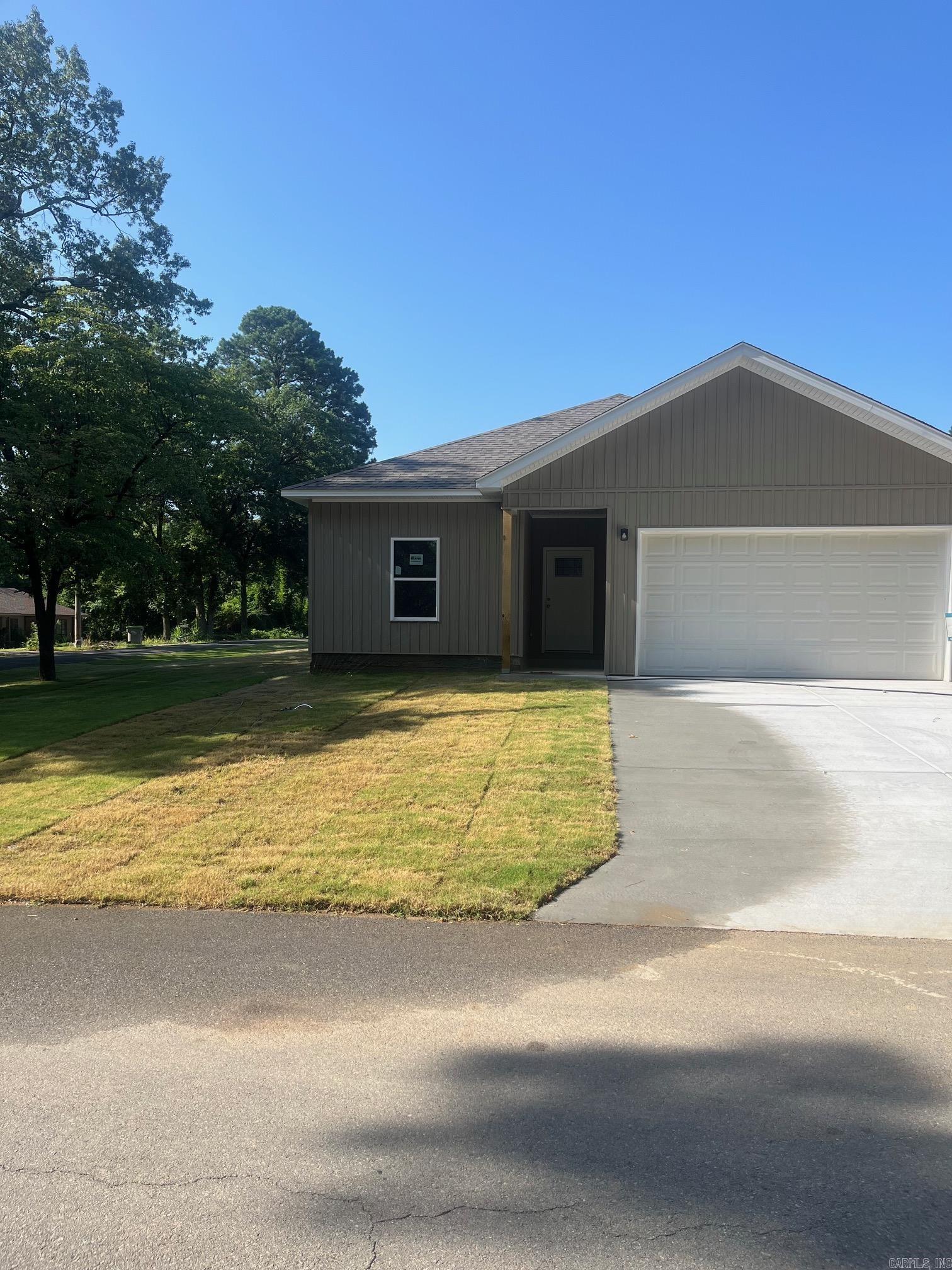 1825 Pinecroft Benton, AR 72015