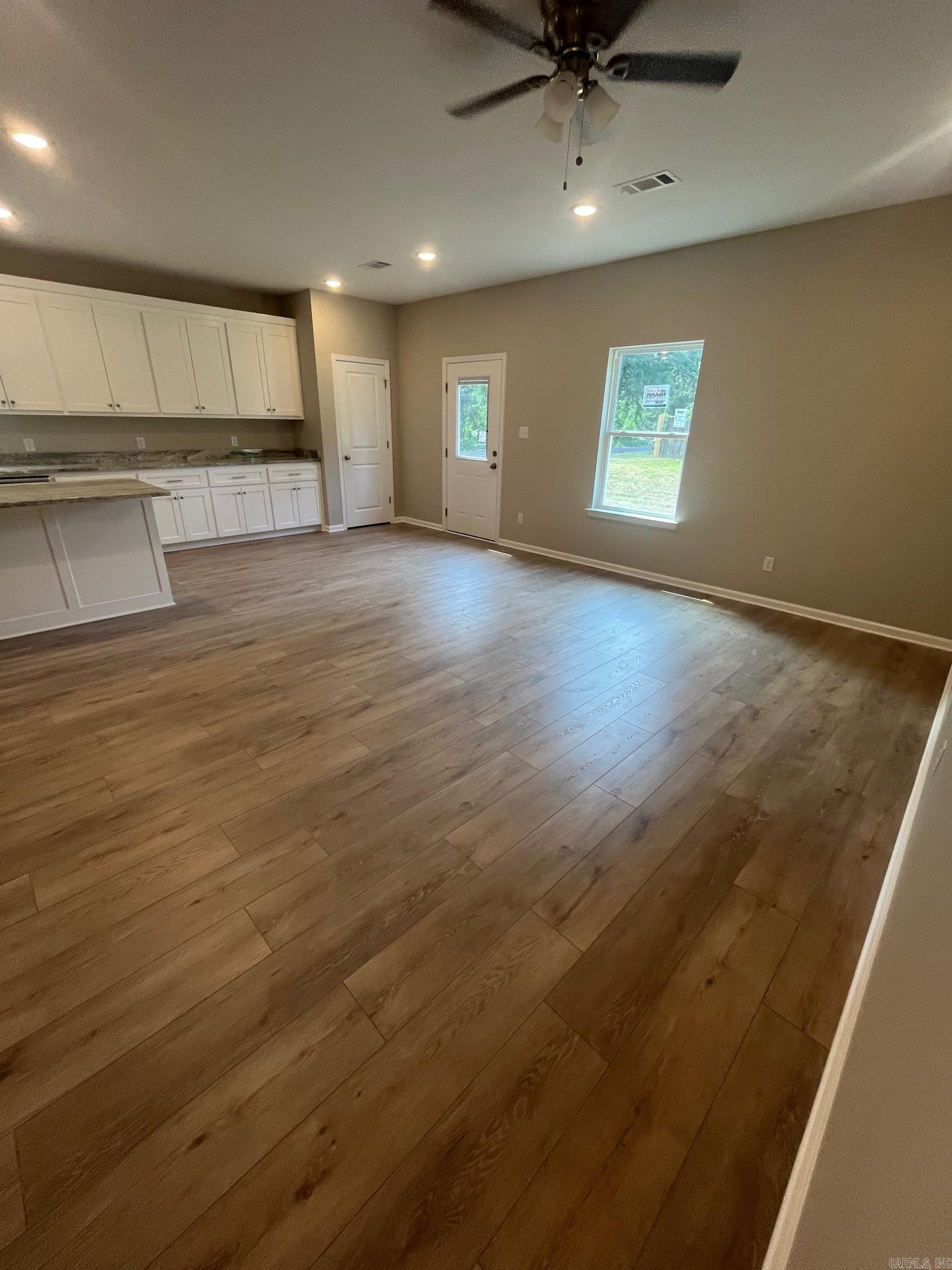 1825 Pinecroft Benton, AR 72015