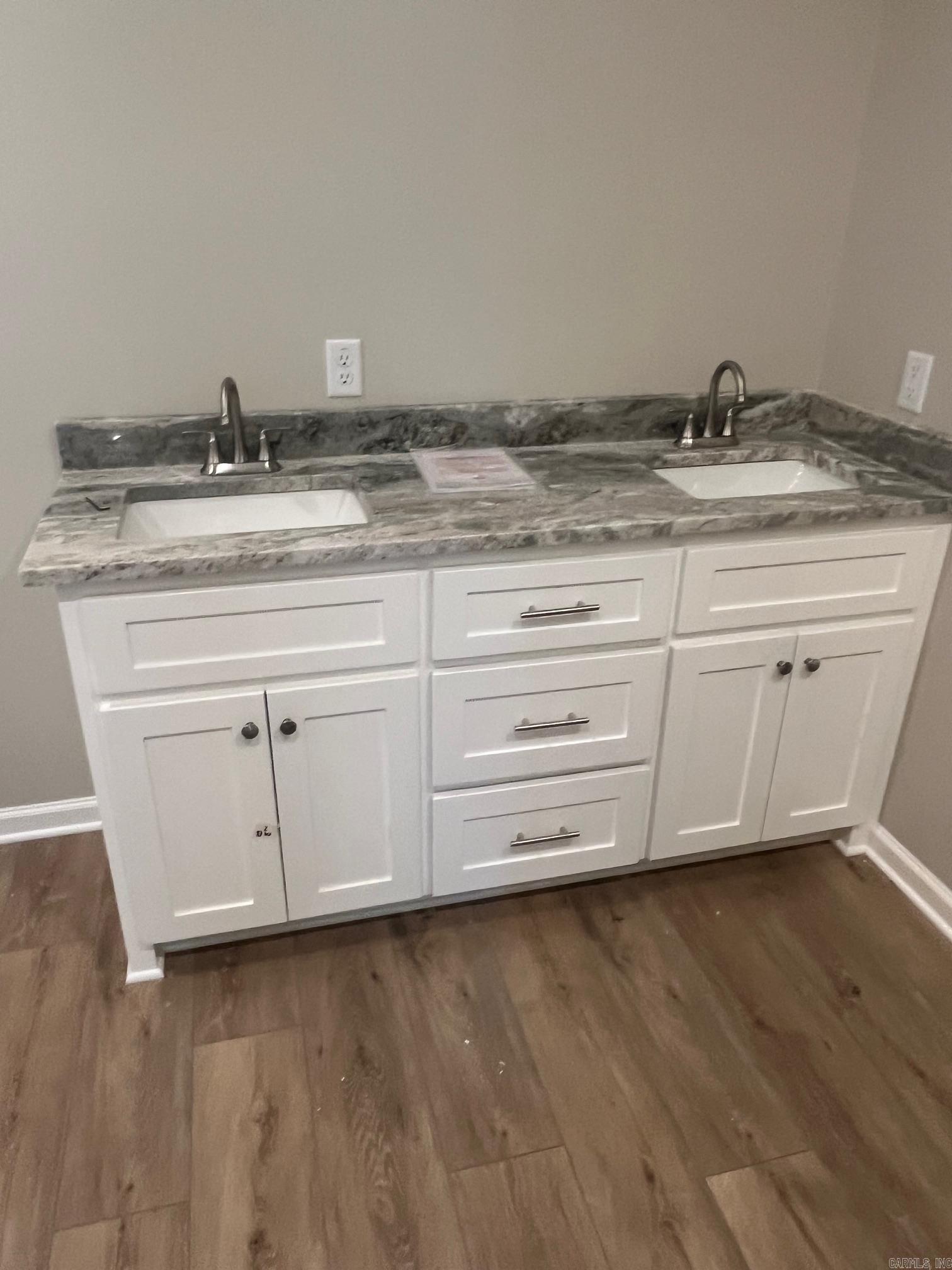 1825 Pinecroft Benton, AR 72015