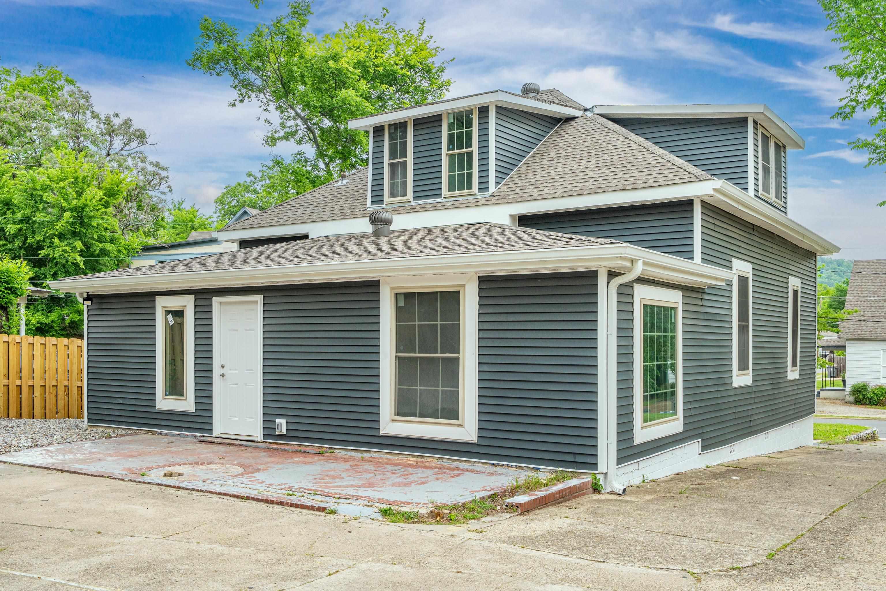 207 Hagen Street Hot Springs, AR 71913