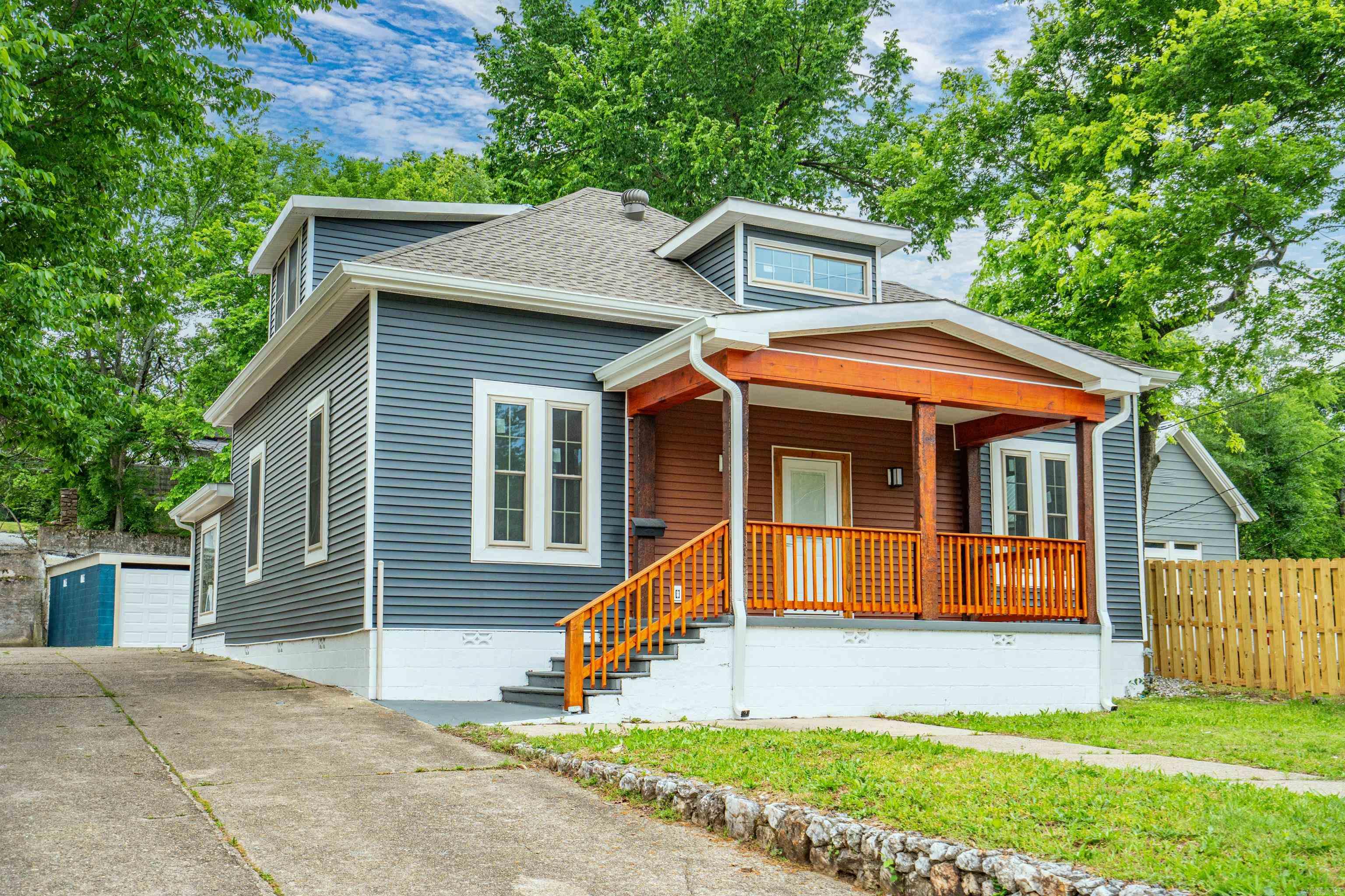 207 Hagen Street Hot Springs, AR 71913