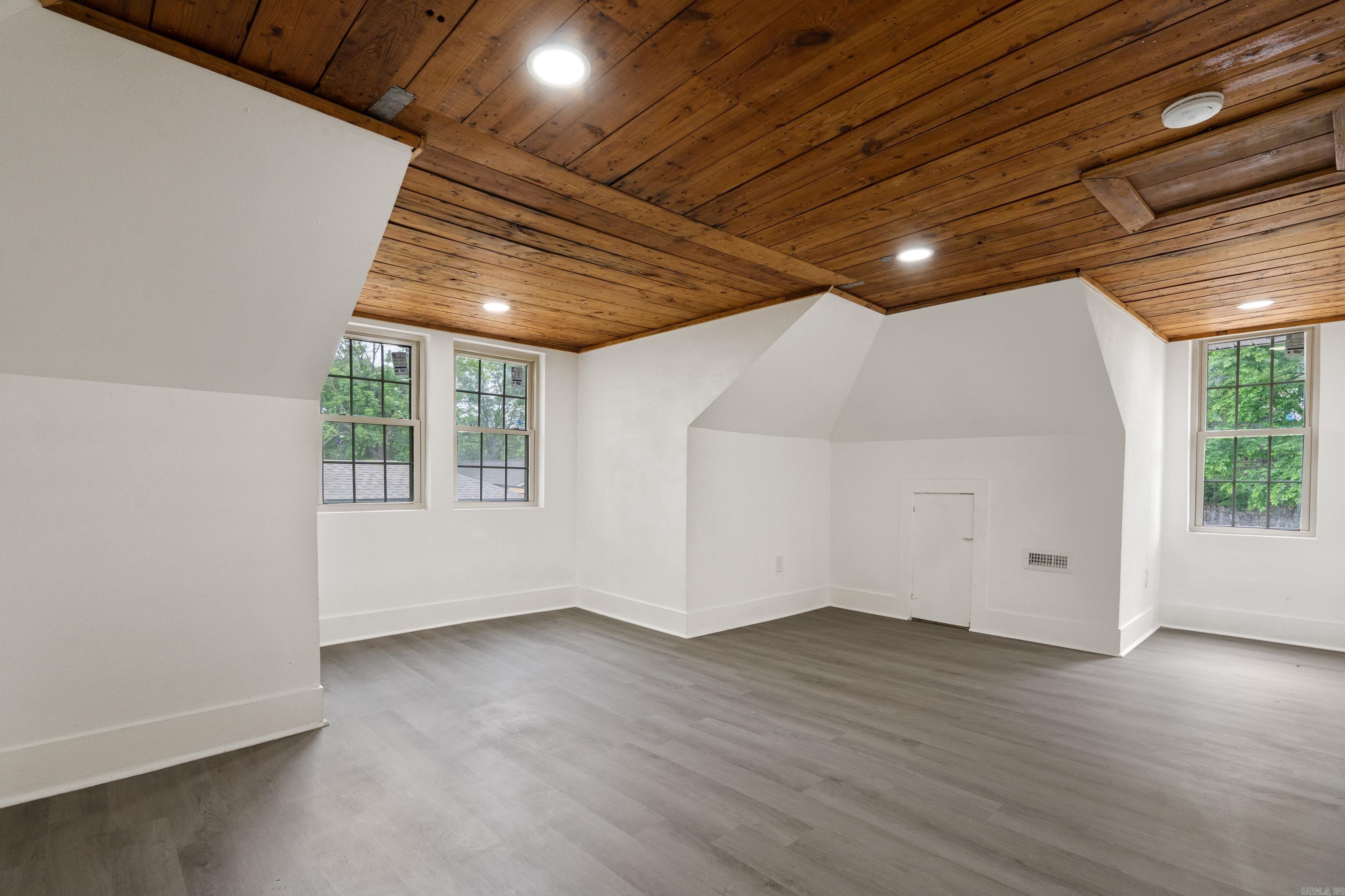 207 Hagen Street Hot Springs, AR 71913