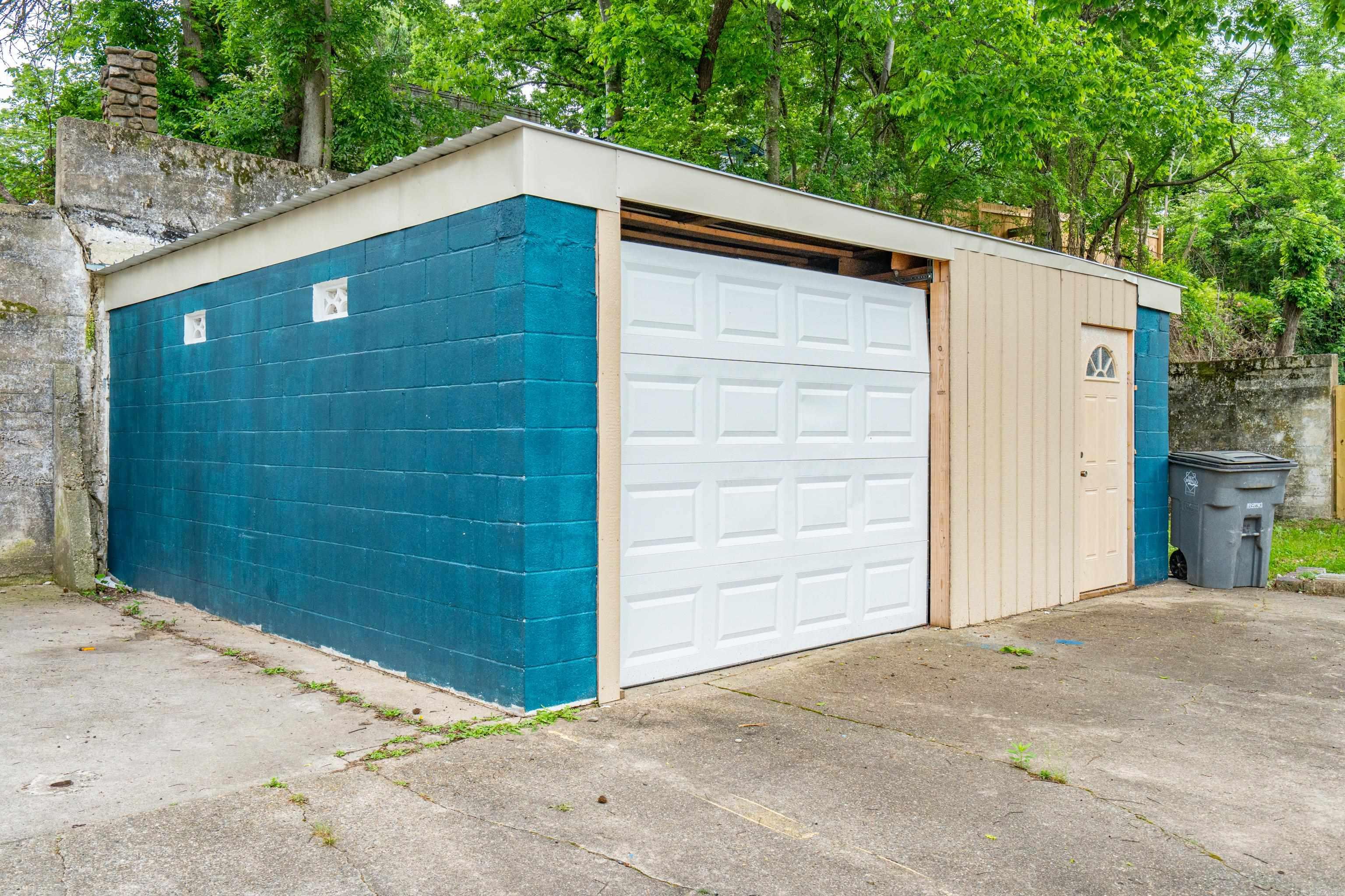 207 Hagen Street Hot Springs, AR 71913