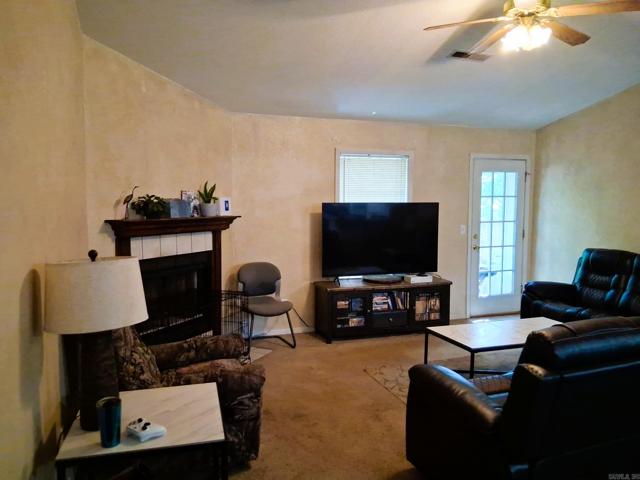 6367 W Abilene Dr Fayetteville, AR 72704