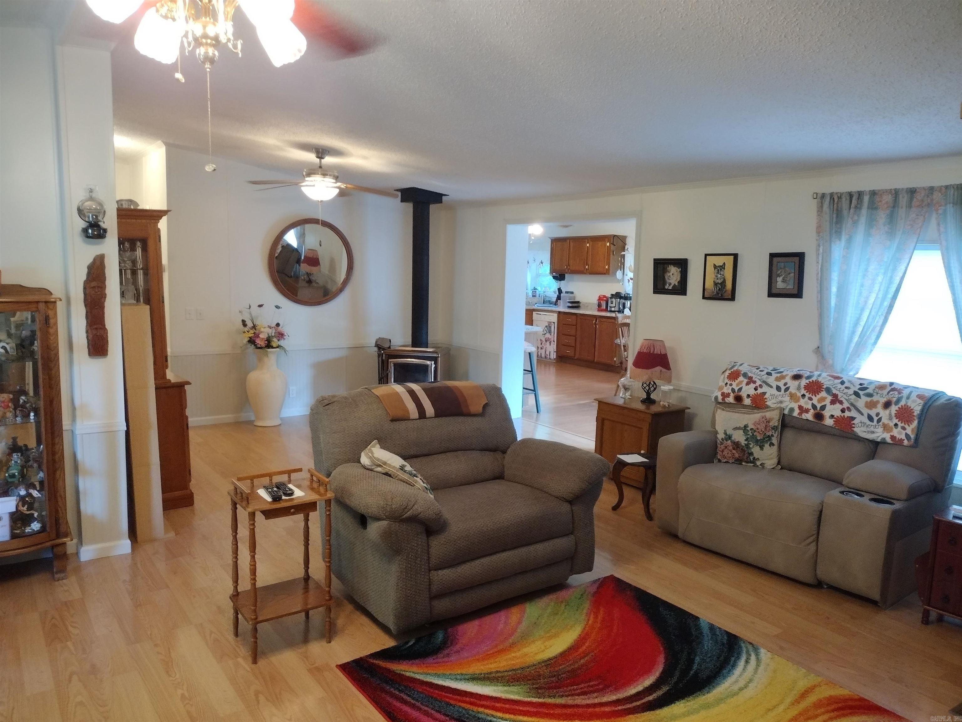 227 Lord LN Mountain View, AR 72560