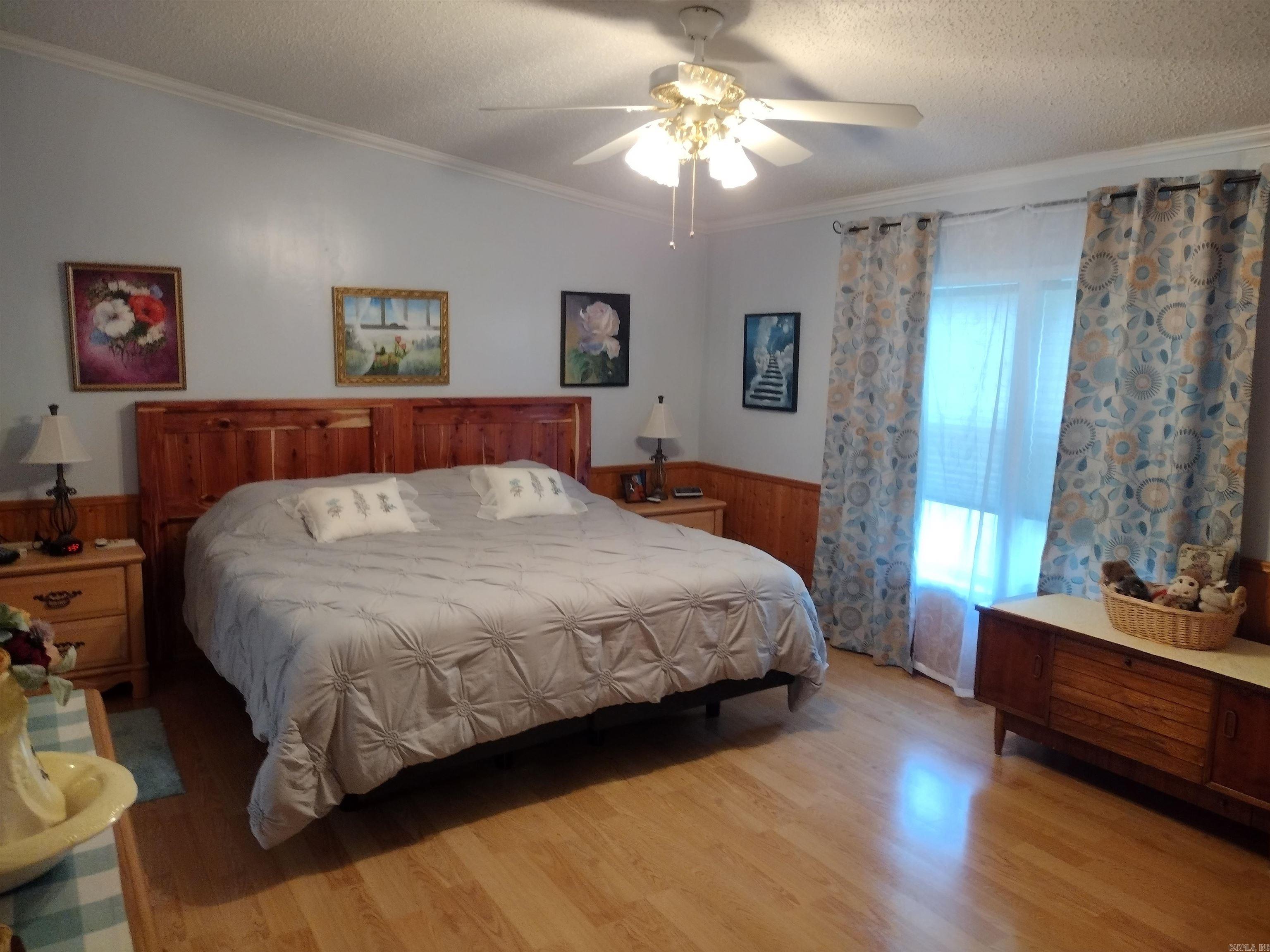 227 Lord LN Mountain View, AR 72560