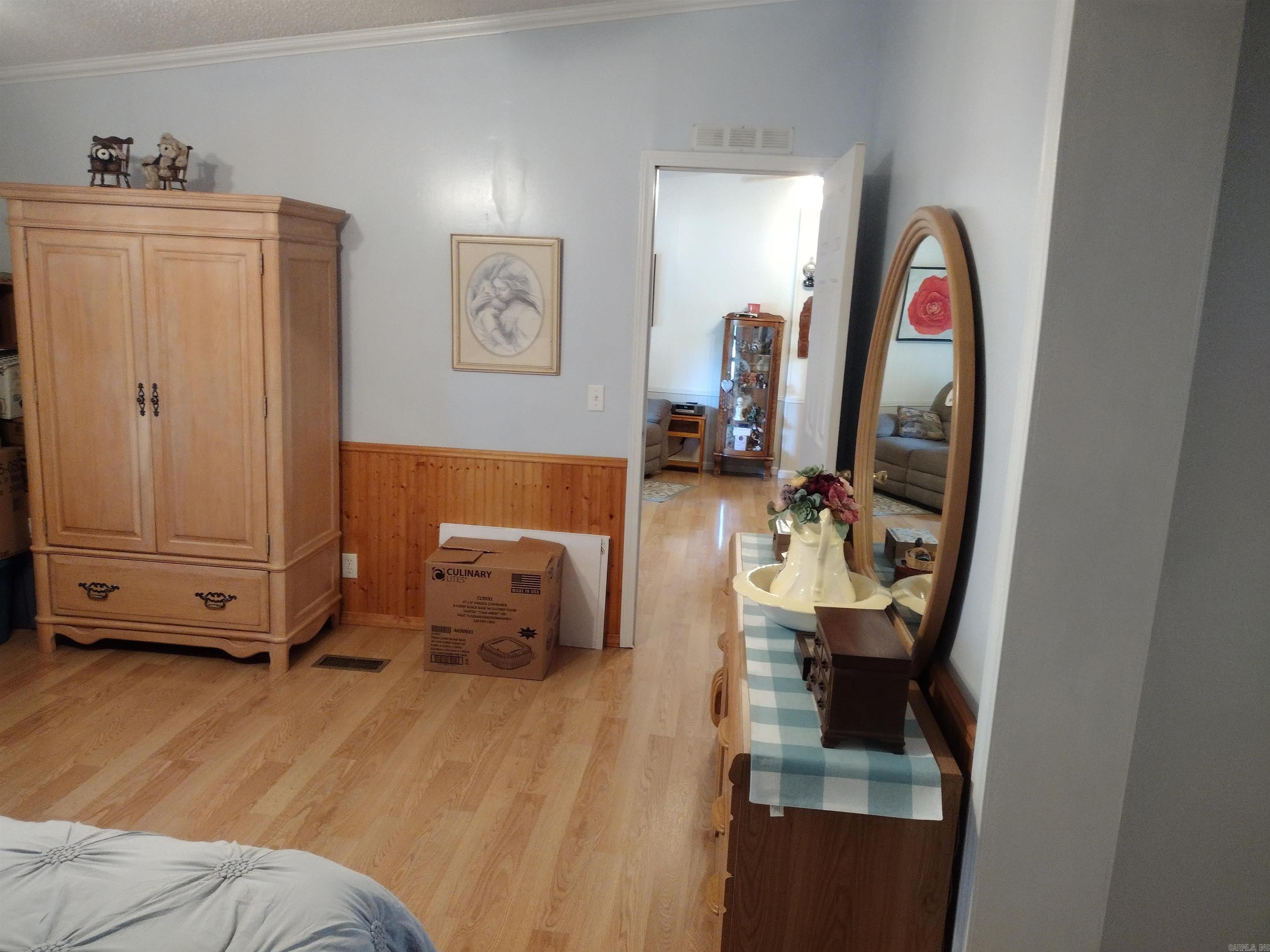 227 Lord LN Mountain View, AR 72560