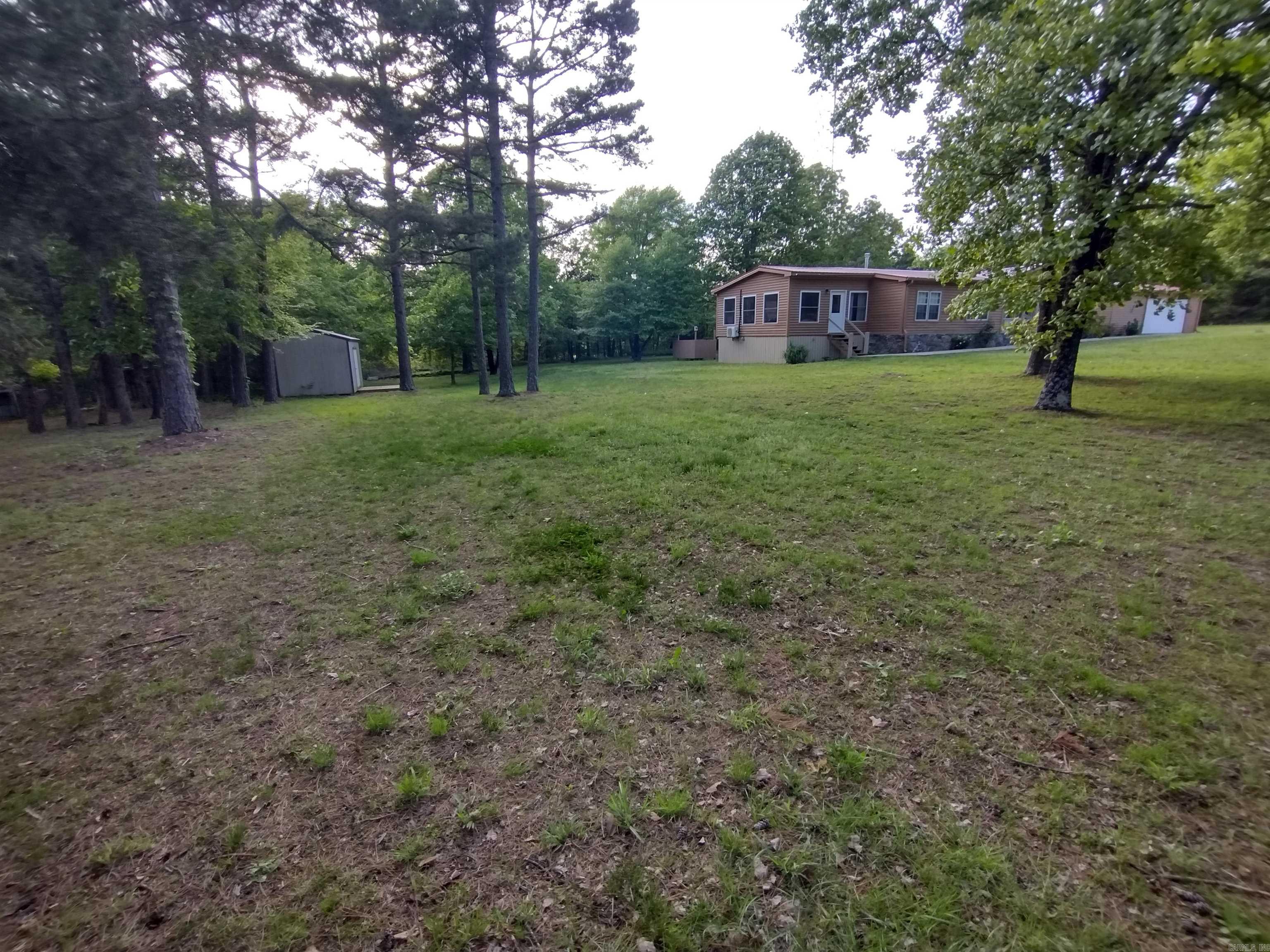 227 Lord LN Mountain View, AR 72560