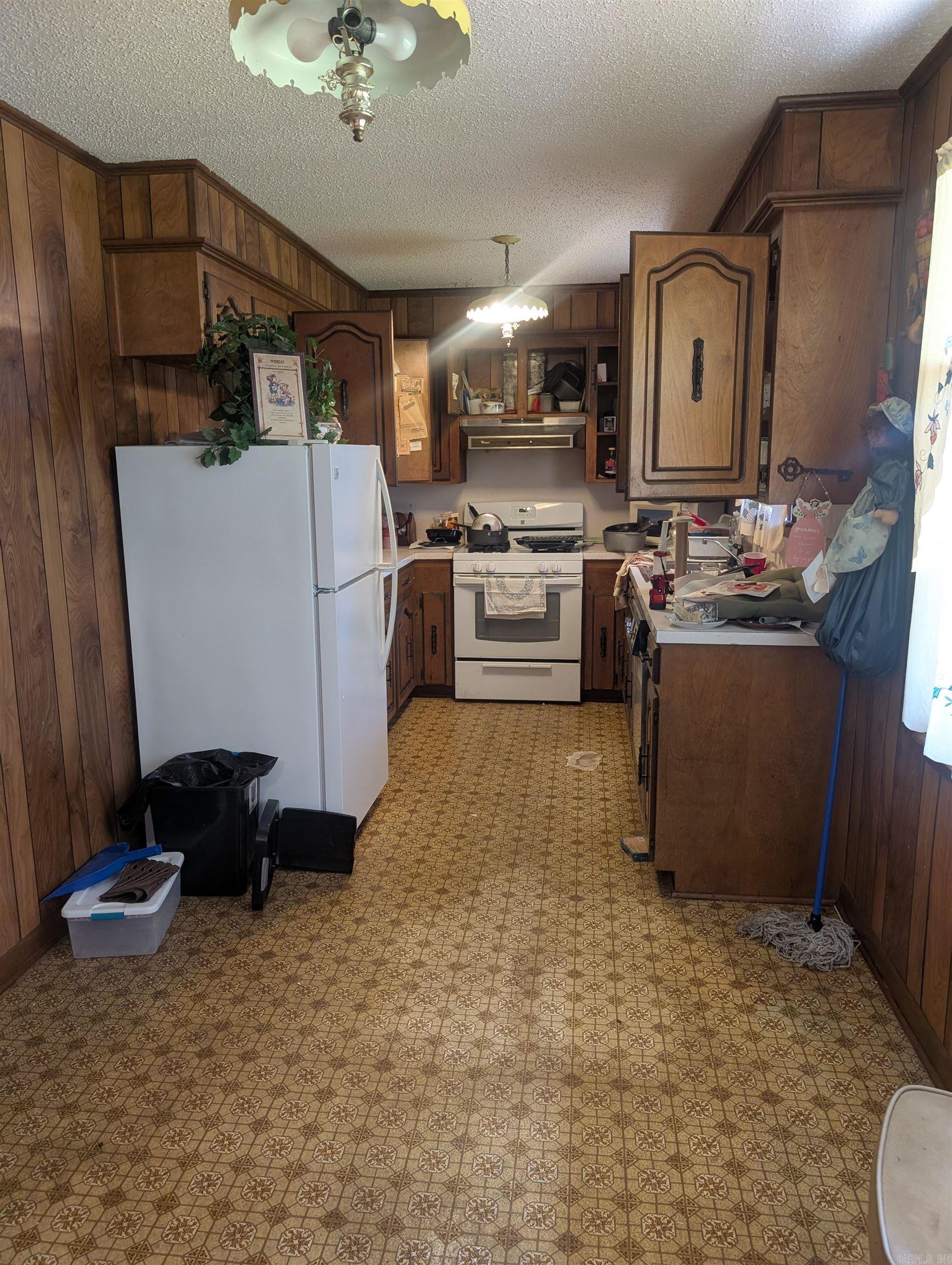 3062 Mount Holly Rd  Camden, AR