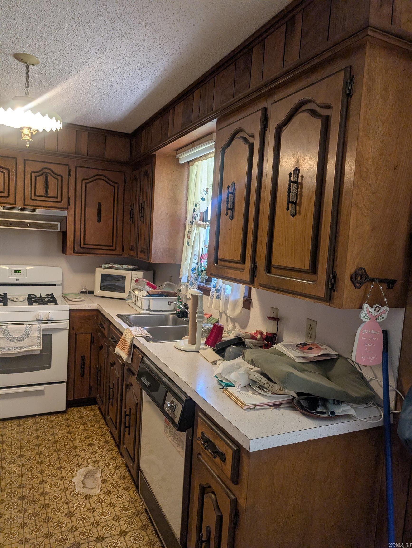 3062 Mount Holly Rd  Camden, AR