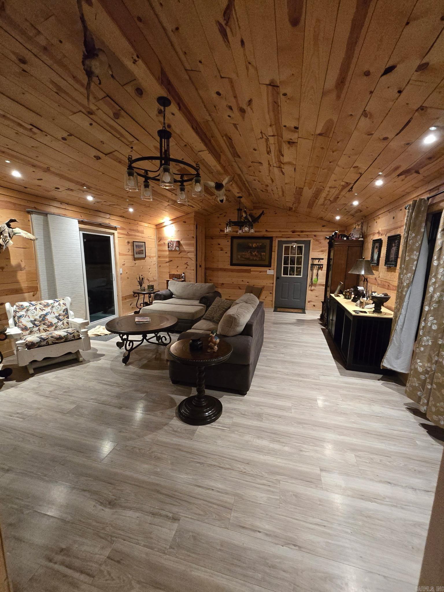 47 highway 364  Hickory Ridge, AR