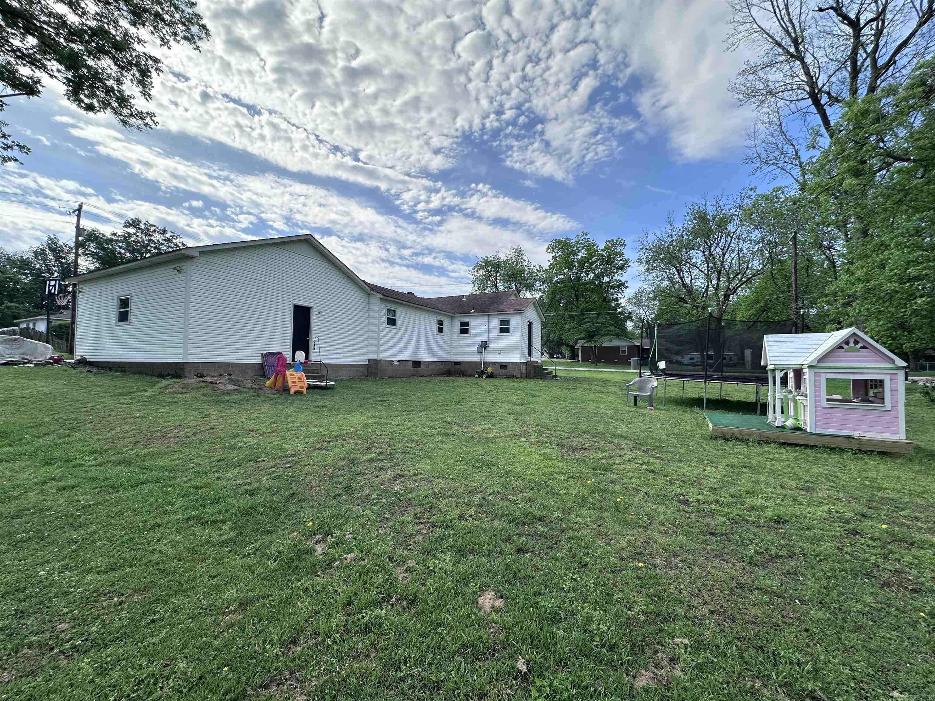 595 S Houston  Piggott, AR