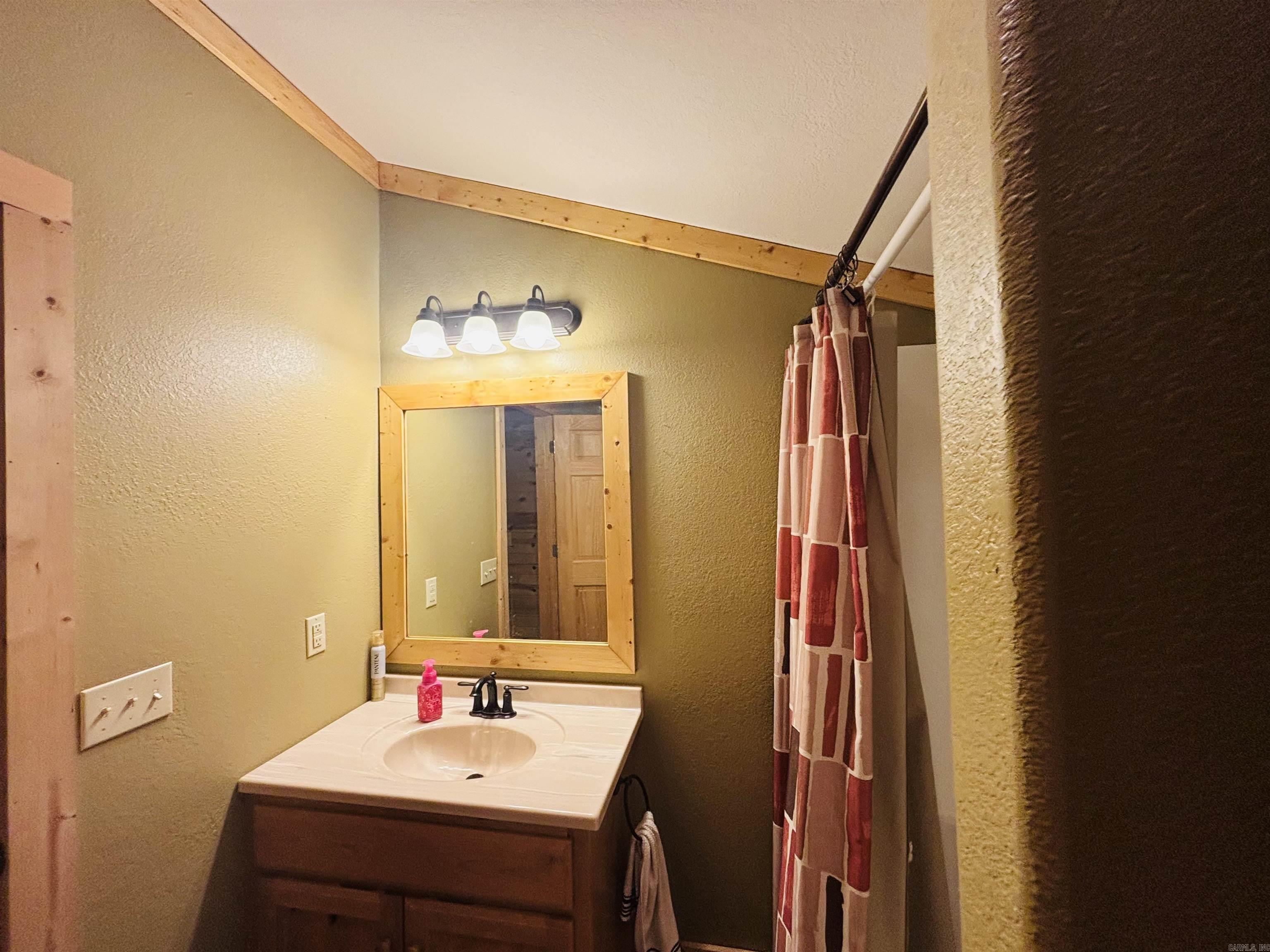 108 Georgia  Mountain View, AR