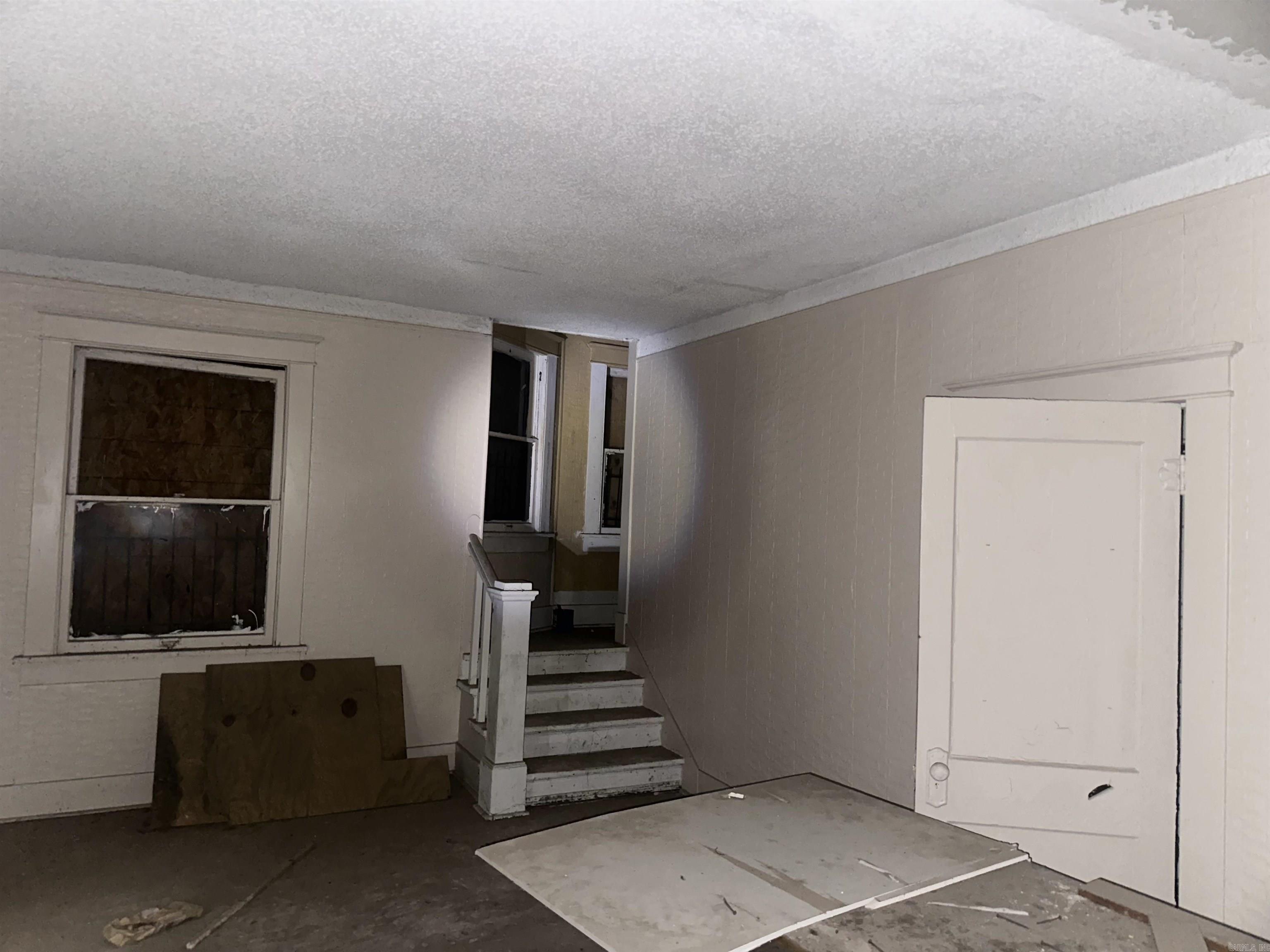 2211 W 17th  Little Rock, AR