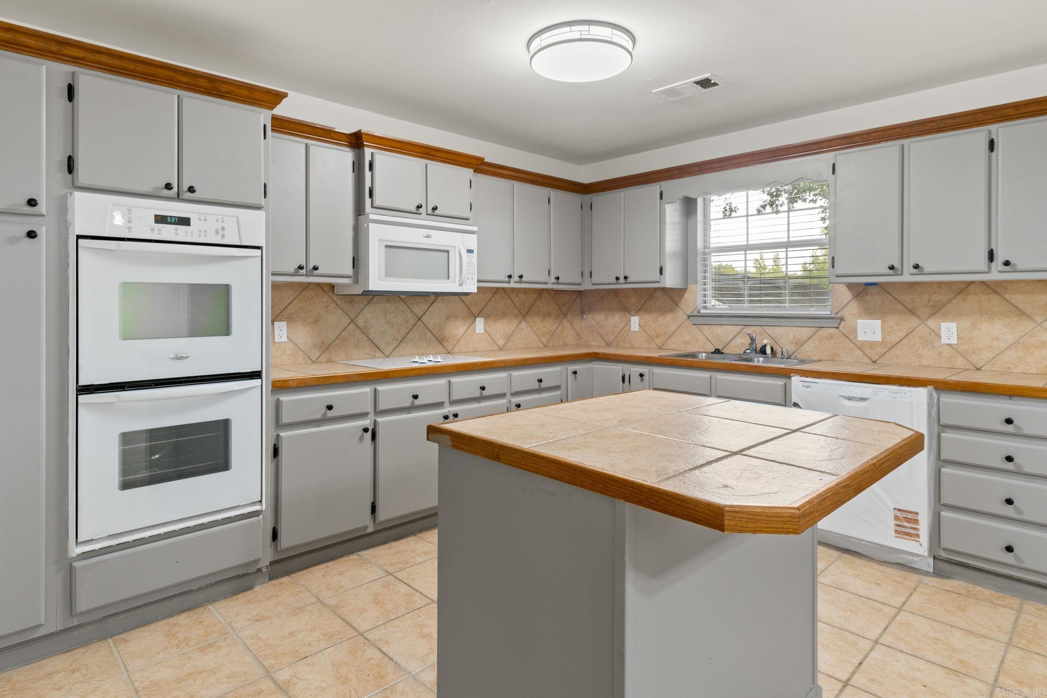 3801 W Maddox Jacksonville, AR 72076