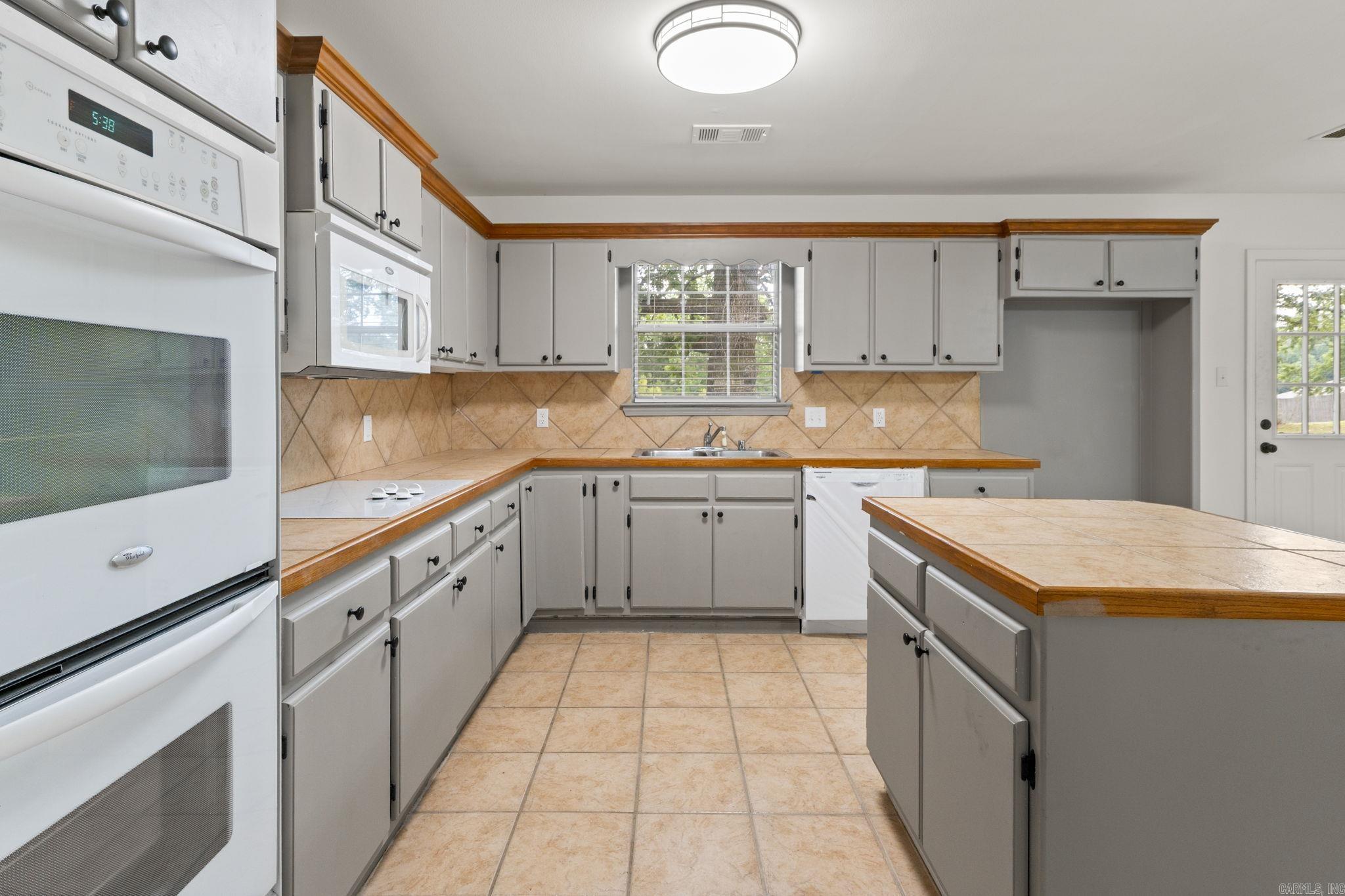 3801 W Maddox Jacksonville, AR 72076