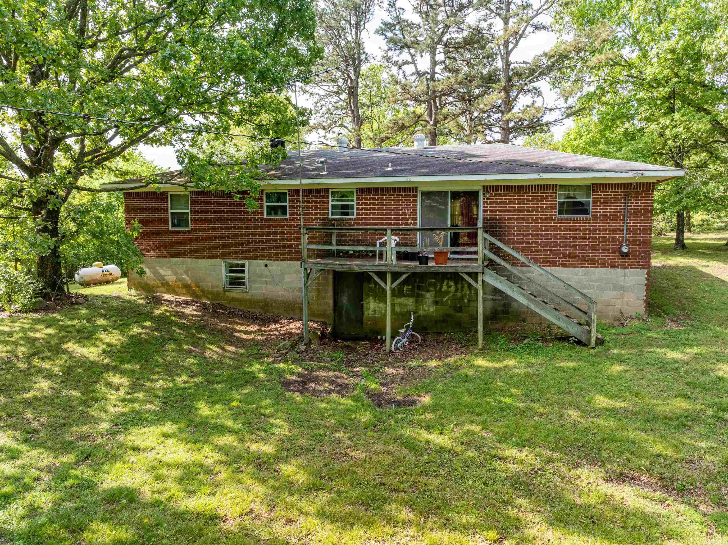 3009 N Main  Mount Pleasant, AR