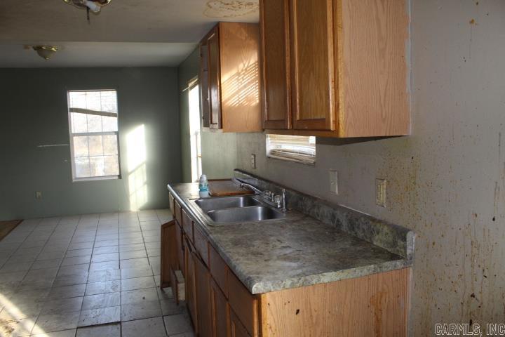 1214 W 48th  North Little Rock, AR