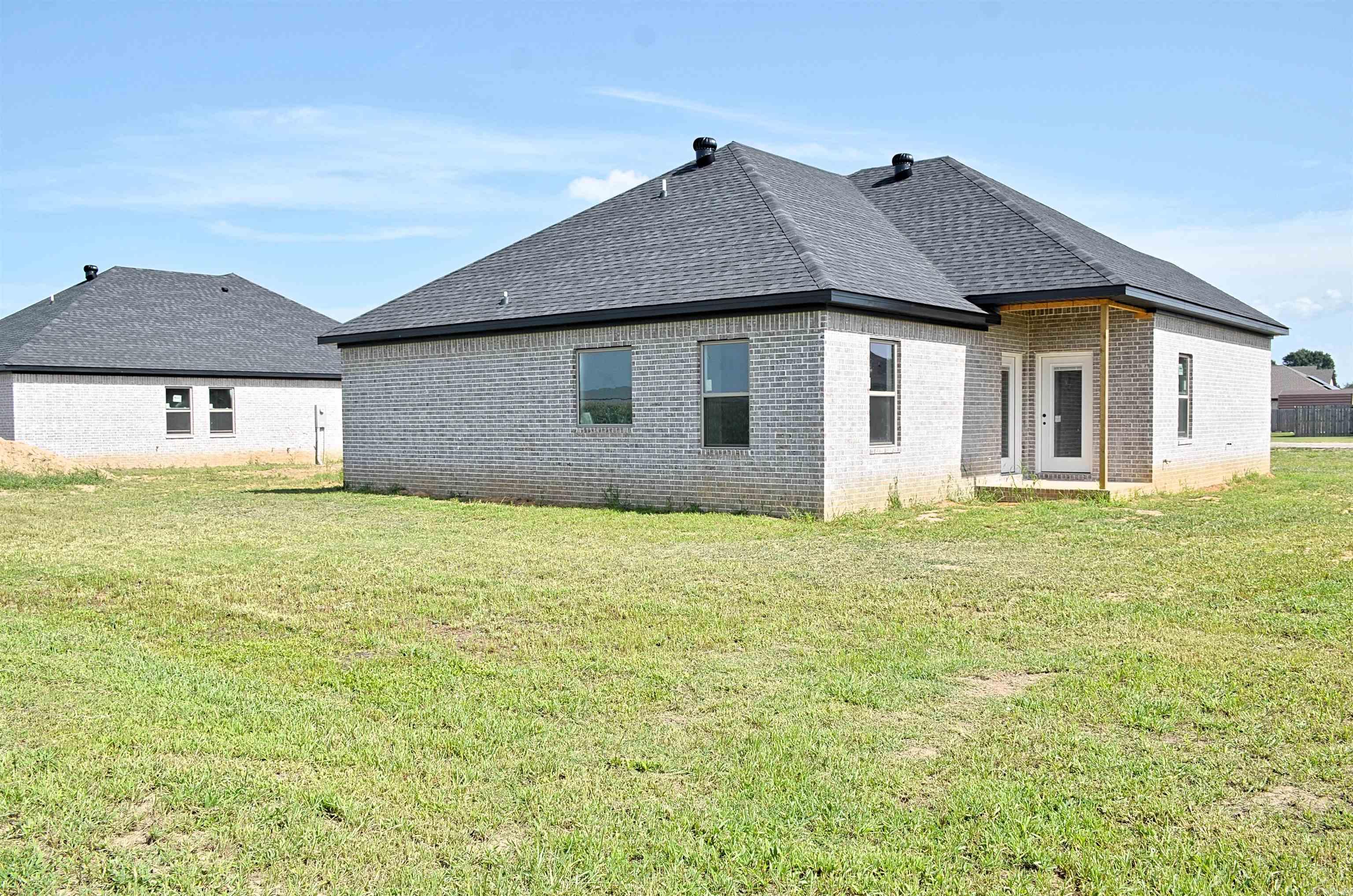 224 Quincy Cir Trumann, AR 72472