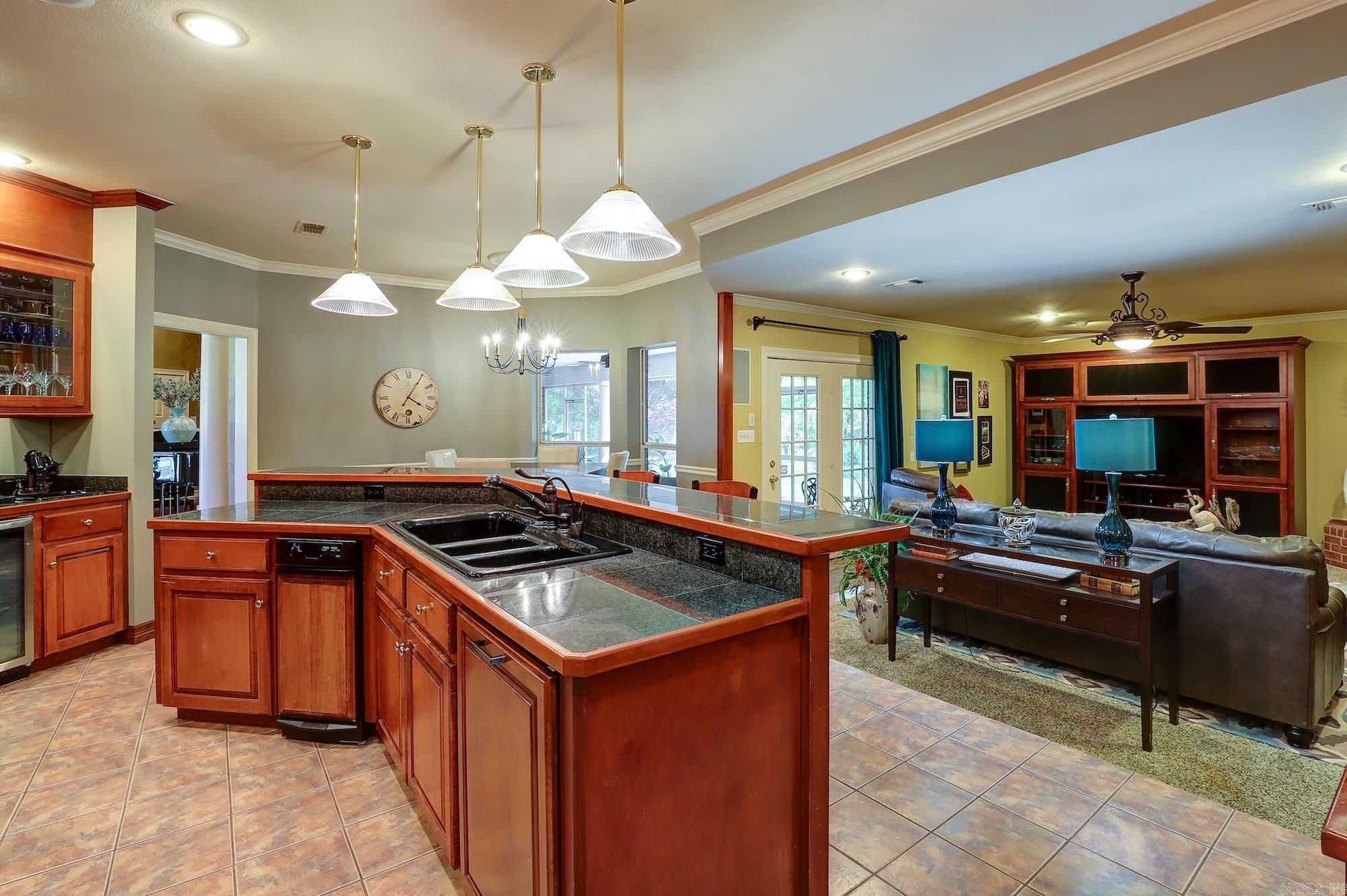 6632 Lakeridge Drive  Texarkana, TX