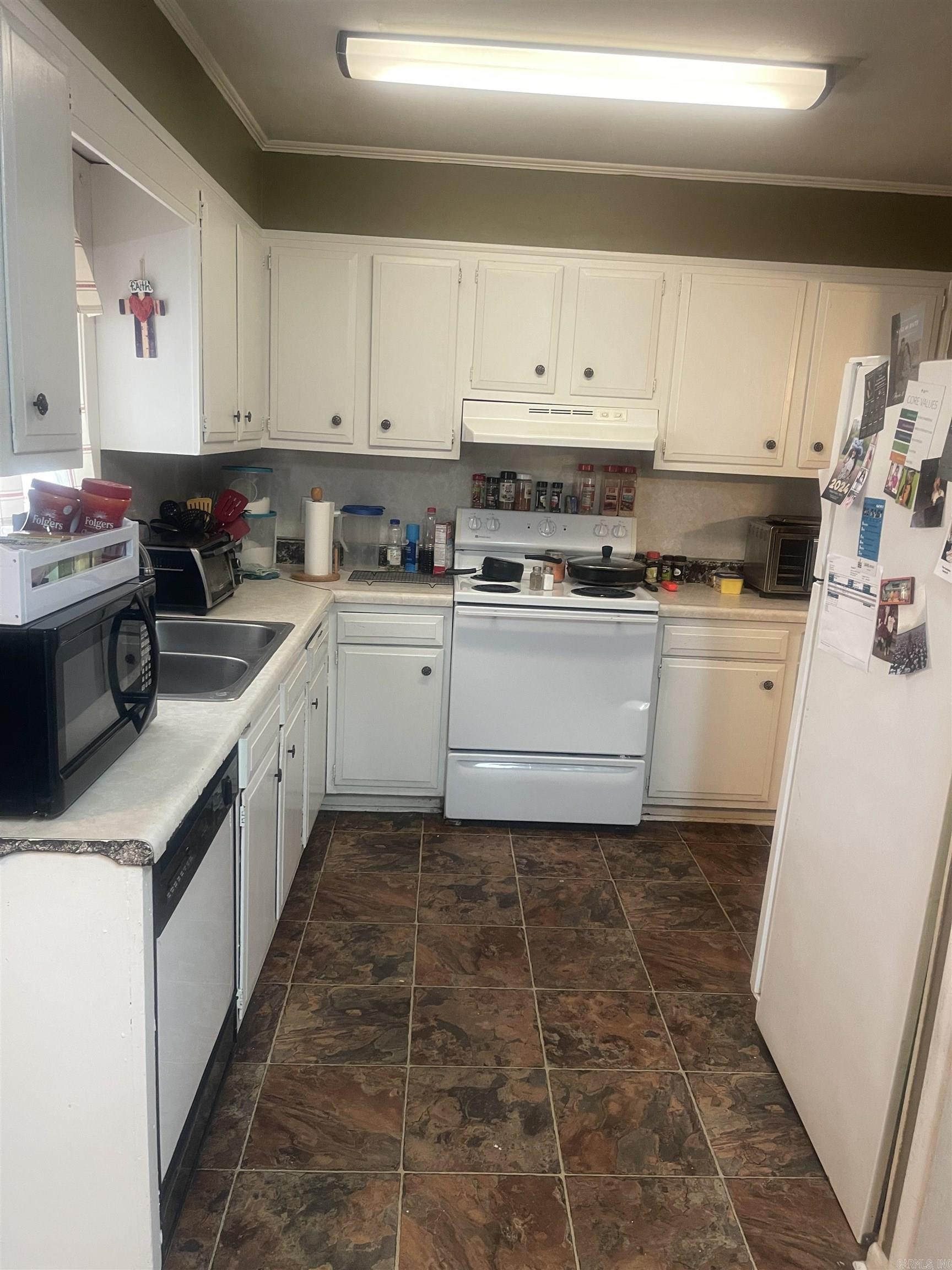 104 S Summitt  Dumas, AR