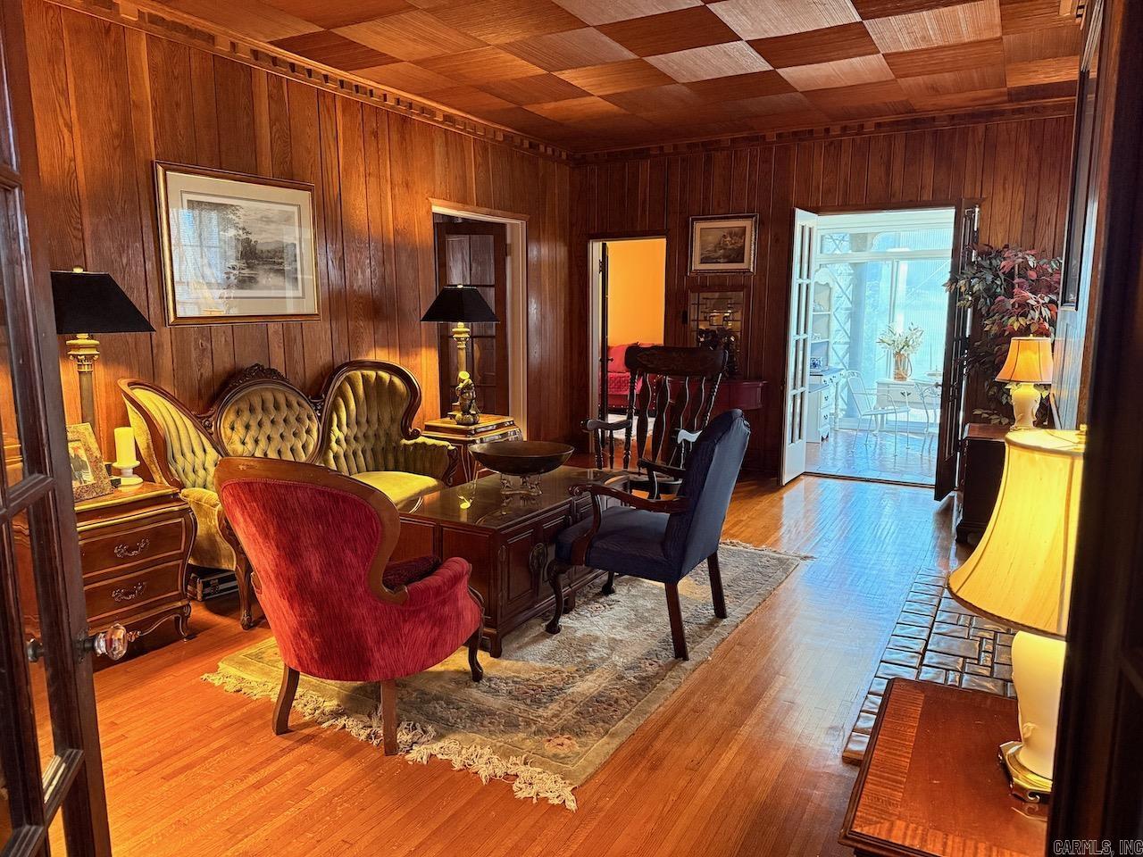 714 N Main  Monticello, AR