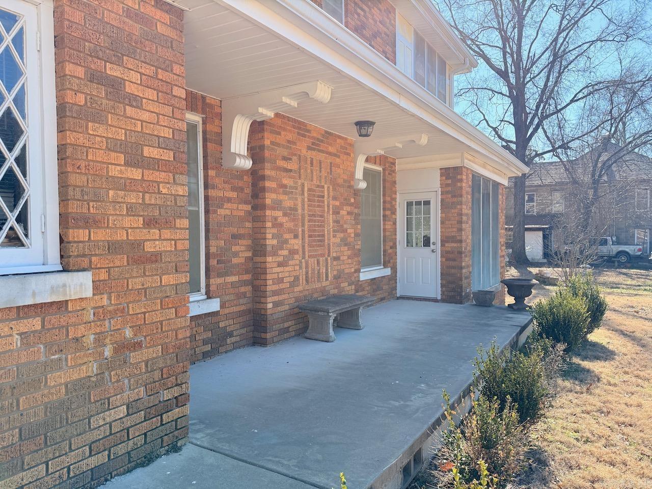 714 N Main  Monticello, AR