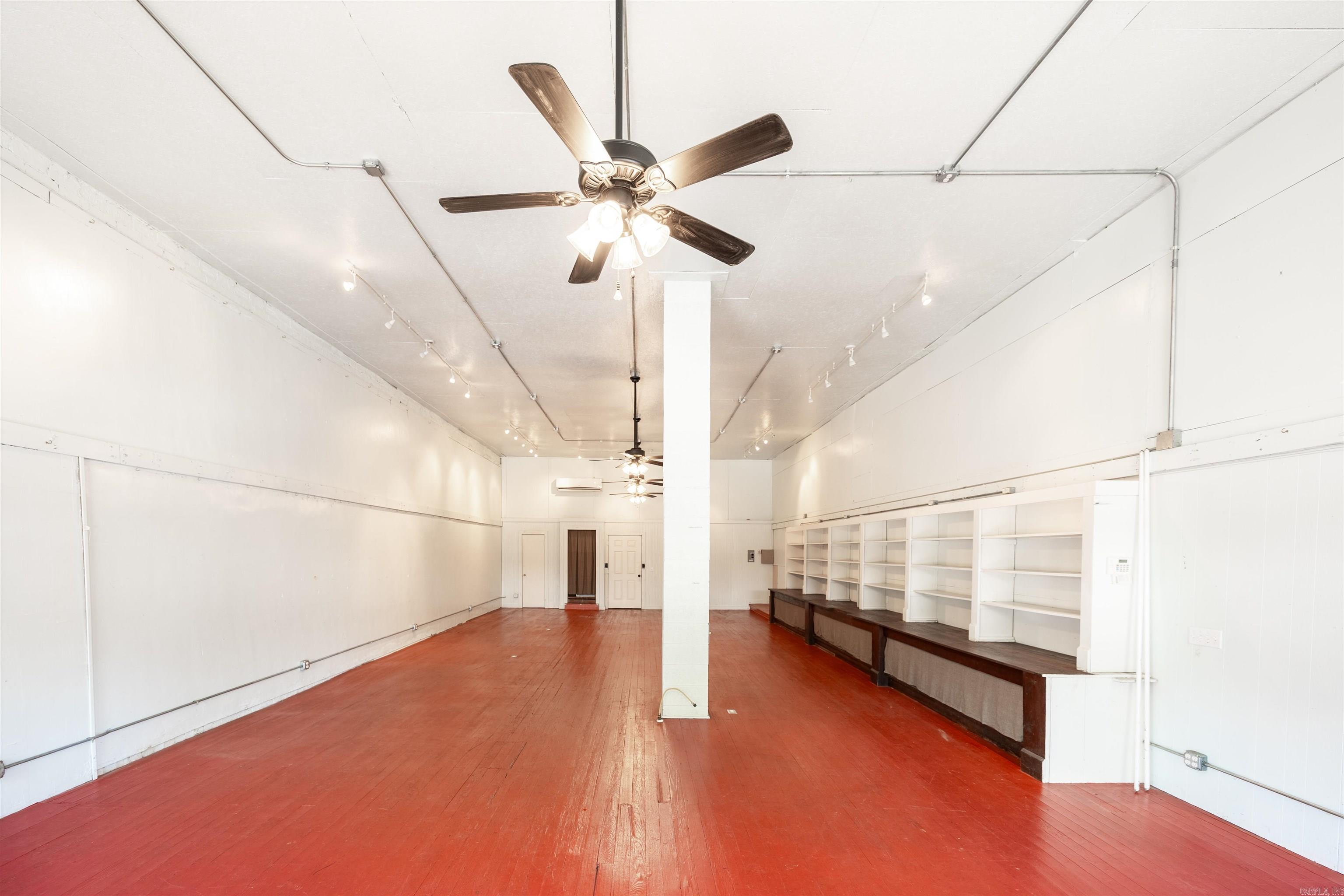 414 Main Street  Leslie, AR