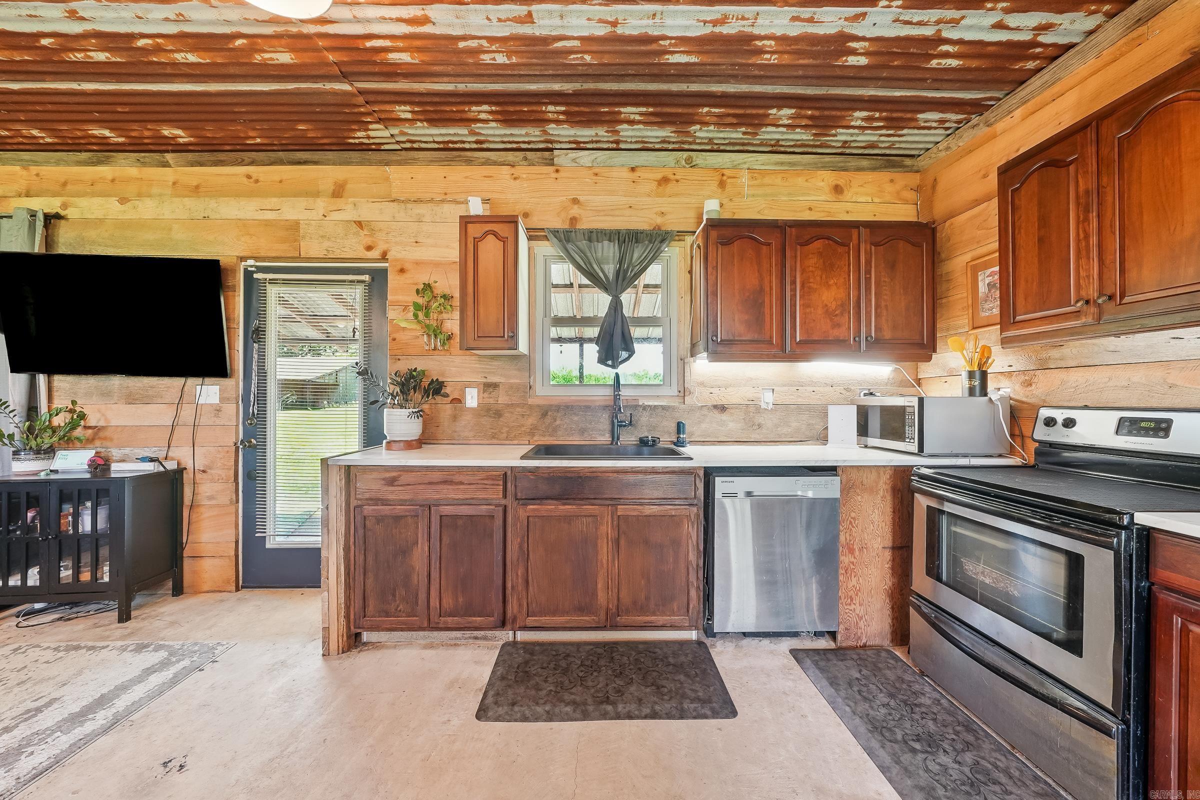 209 Little River 46  Winthrop, AR