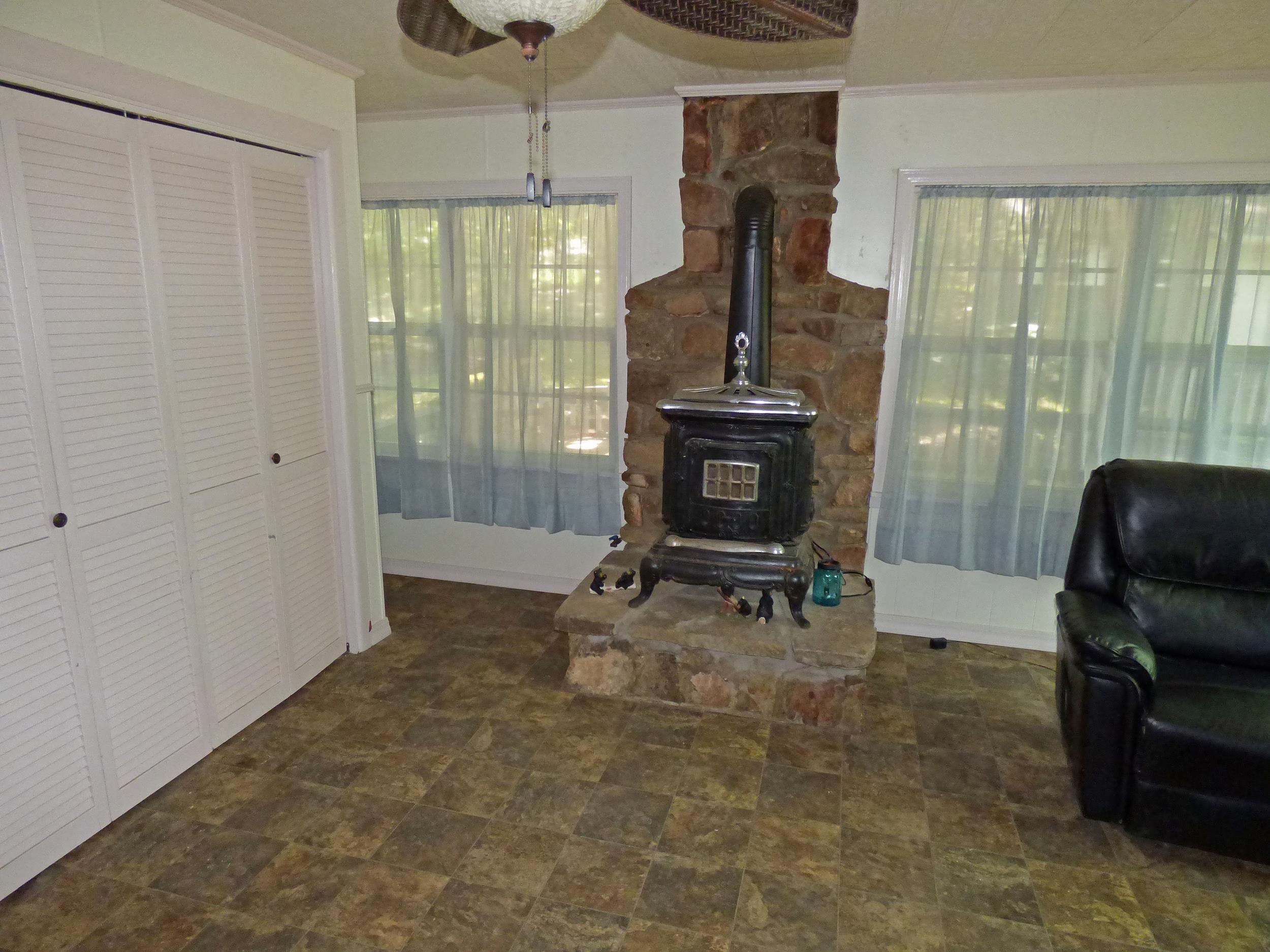 275 Okmulgee Drive Cherokee Village, AR 72529