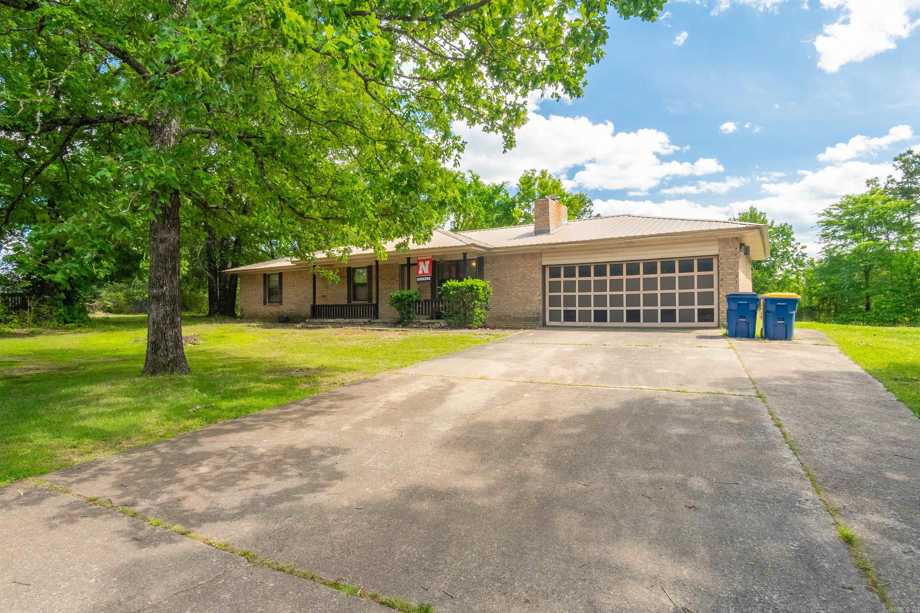 111 N Summit Drive