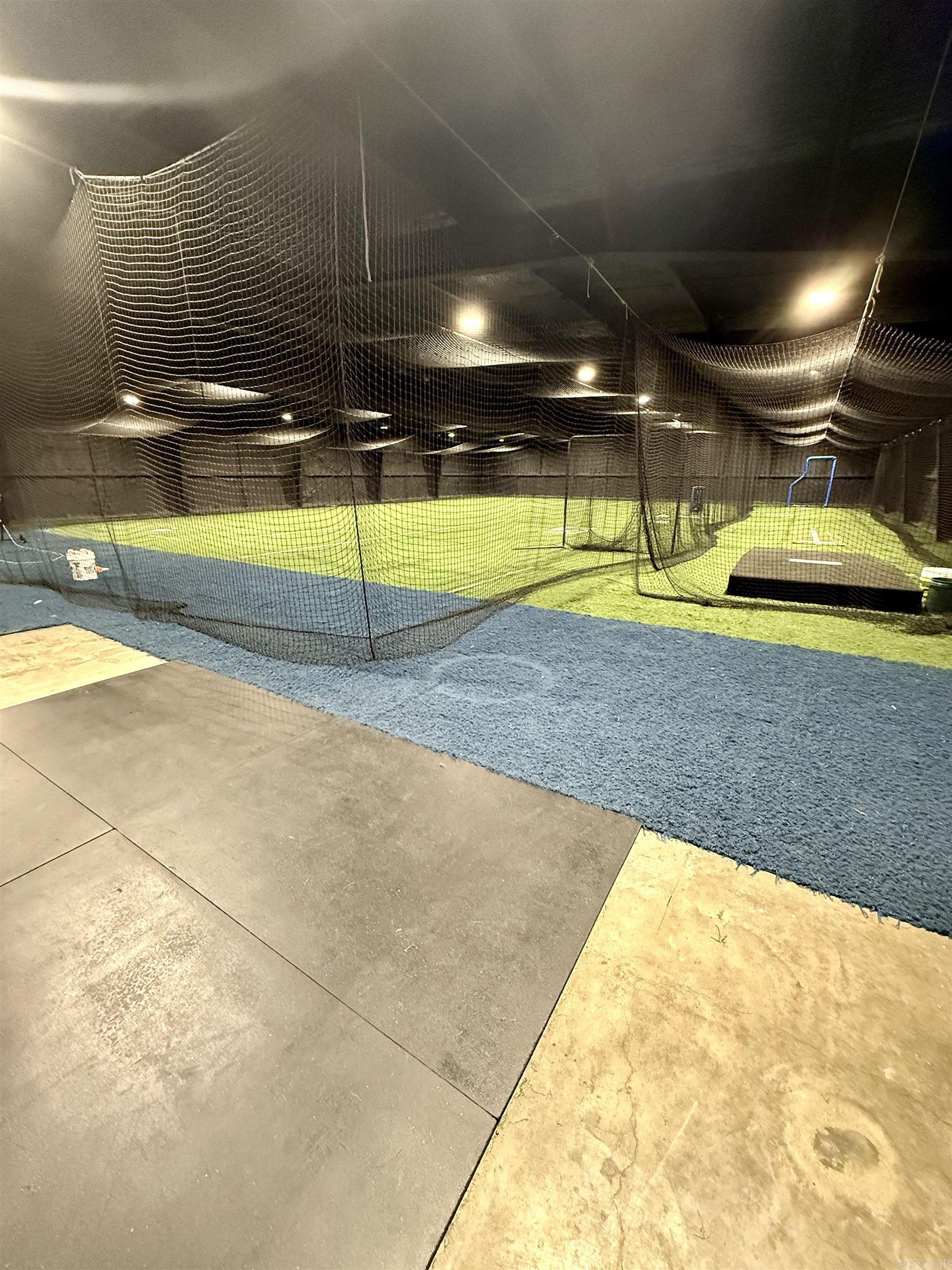 204 S Main  DeWitt, AR