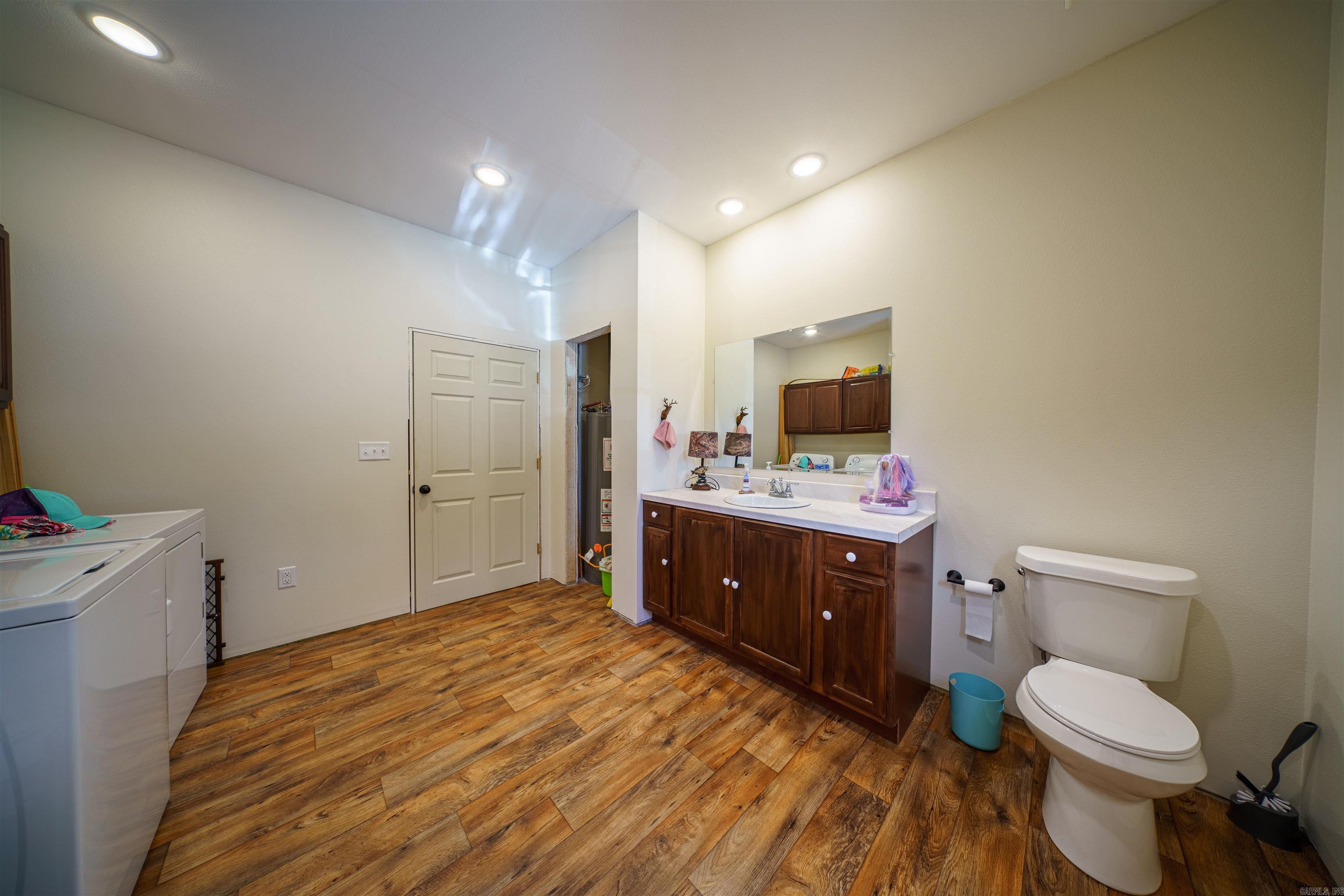 958 AR Hwy. 167  Cave City, AR