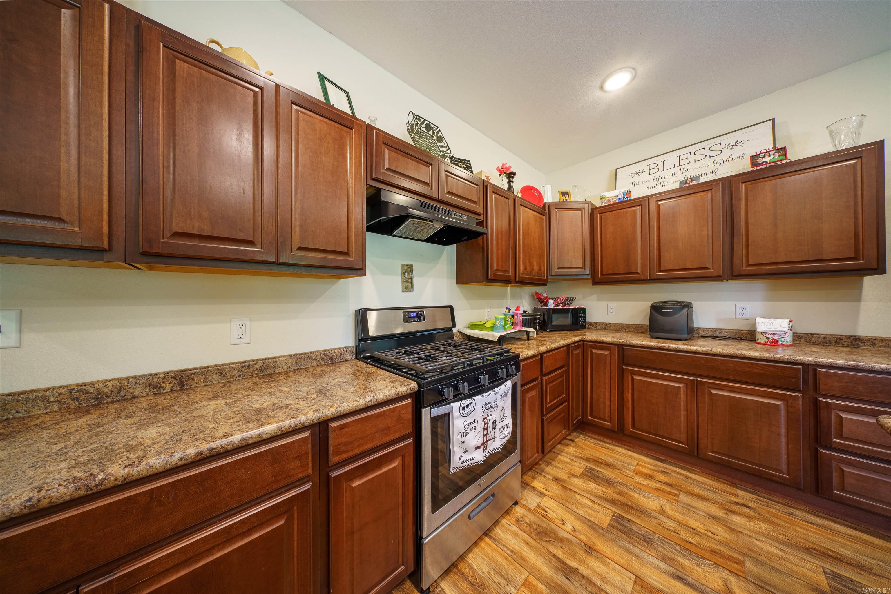 958 AR Hwy. 167  Cave City, AR