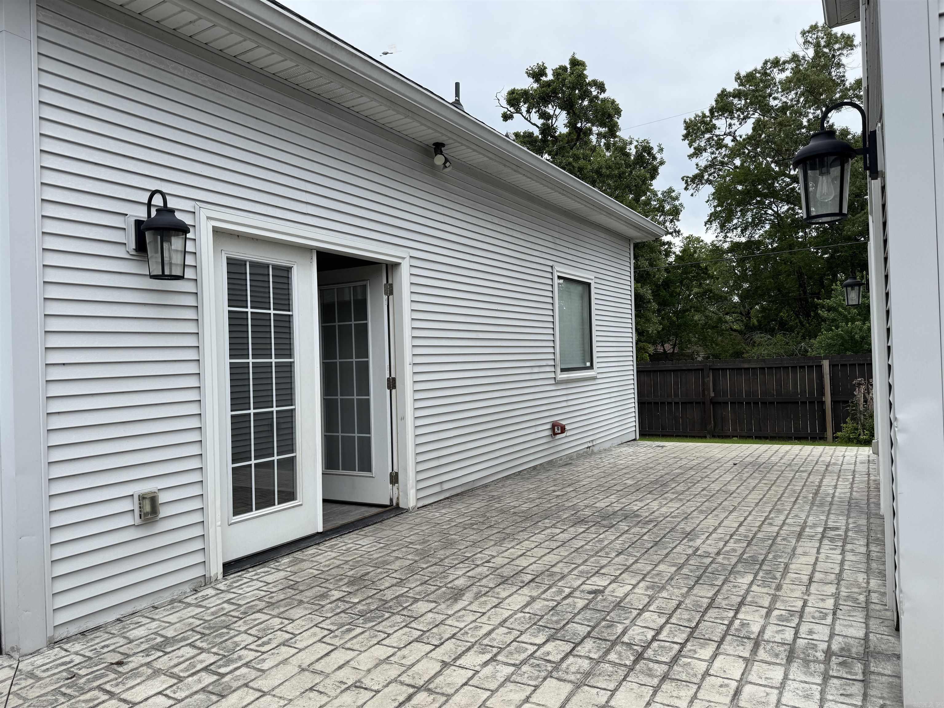 1200 N Polk Street Little Rock, AR 72205